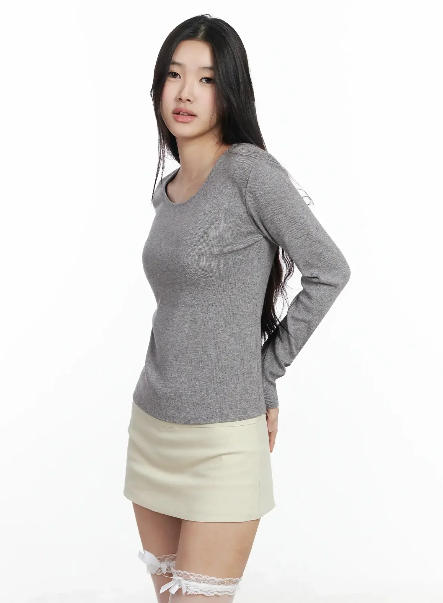 Classic U-Neck Wool-Blend Knit Top IM503 - Image 11