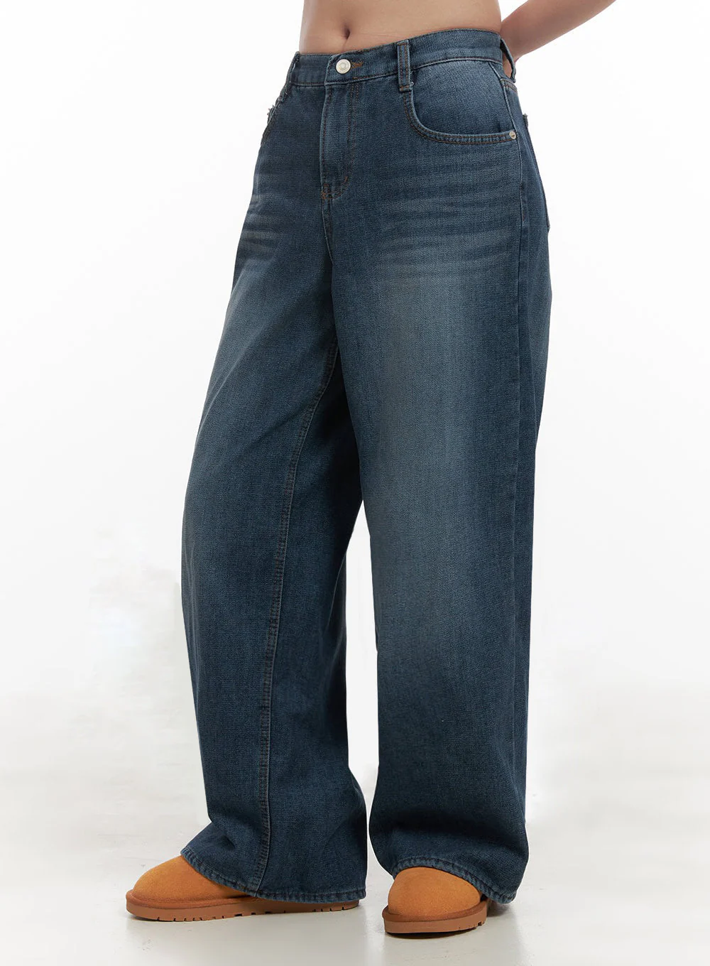 Claudia Wide-Leg Jeans IJ510 - Image 4