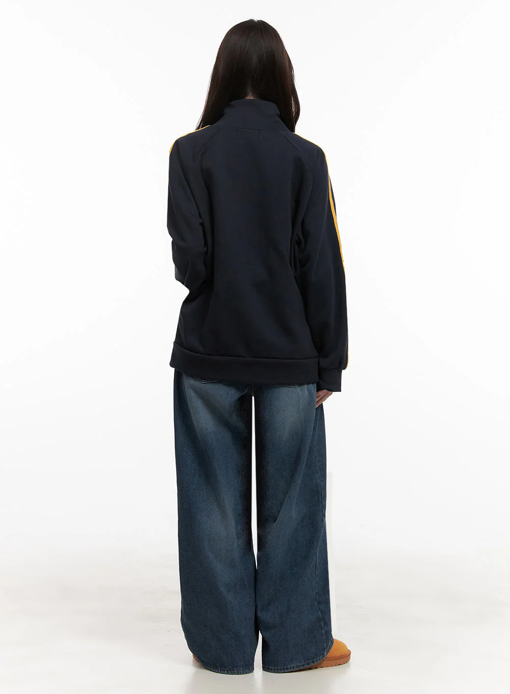 Claudia Wide-Leg Jeans IJ510 - Image 6