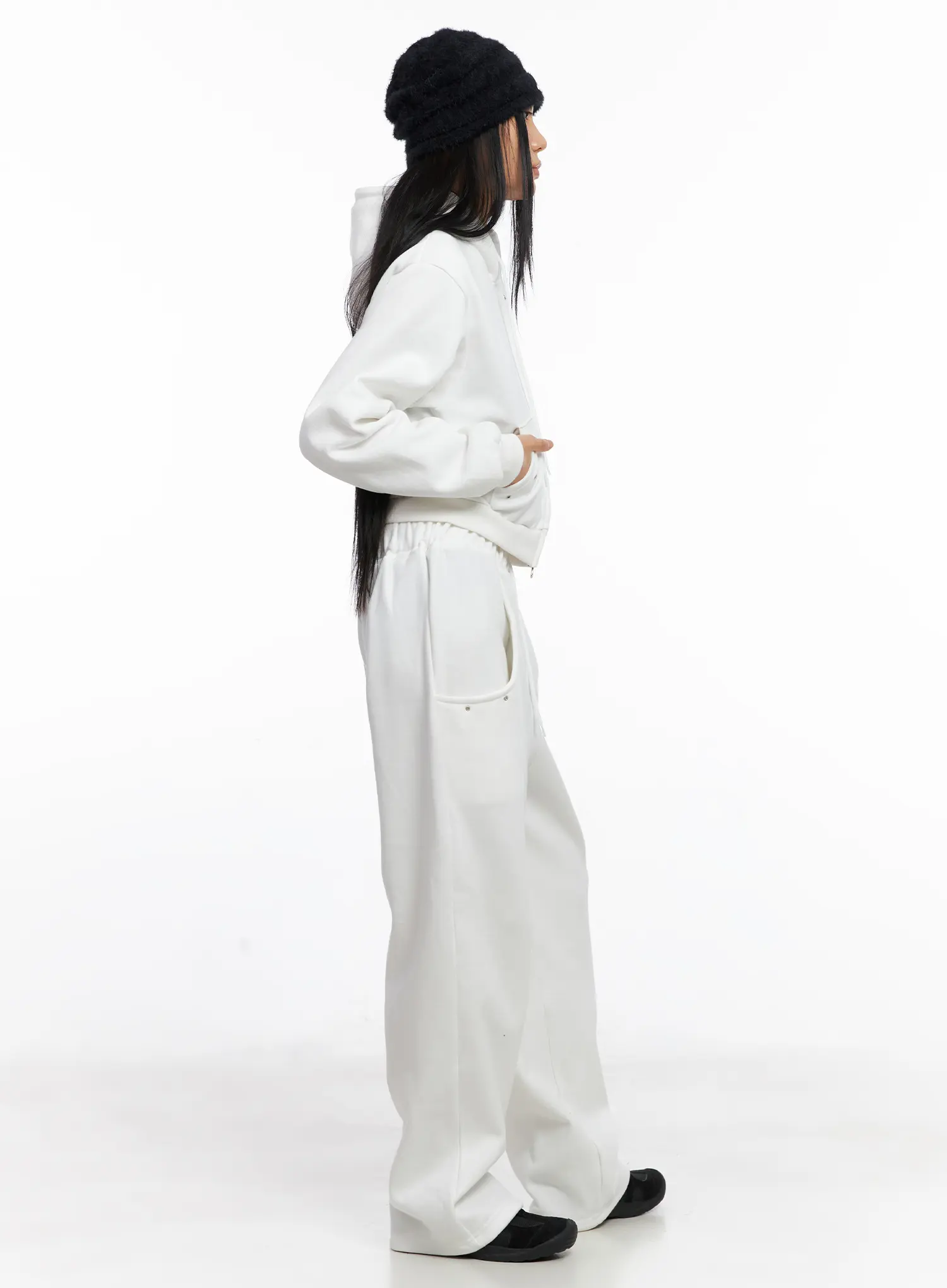 Cozy Cropped Hoodie CO529 - Image 5