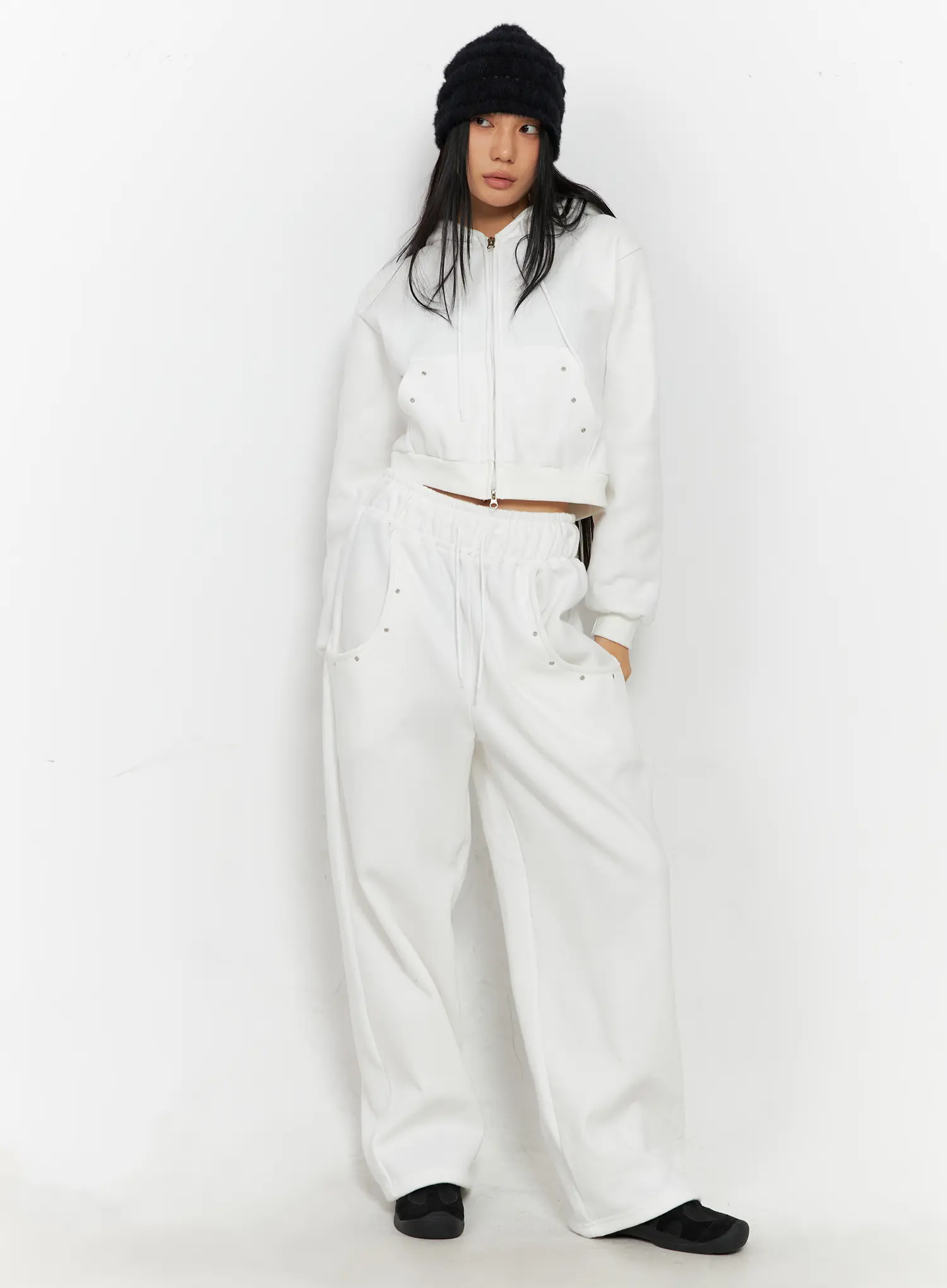 Cozy Cropped Hoodie CO529 - Image 8