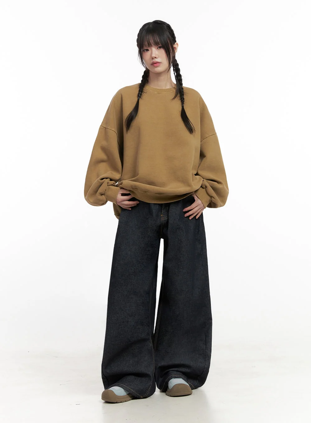 Cozy Oversized Crewneck IN427 - Image 9