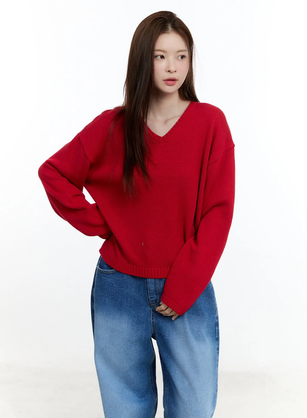 Cozy Relaxed-Fit V-Neck Sweater  CM521 - Image 11