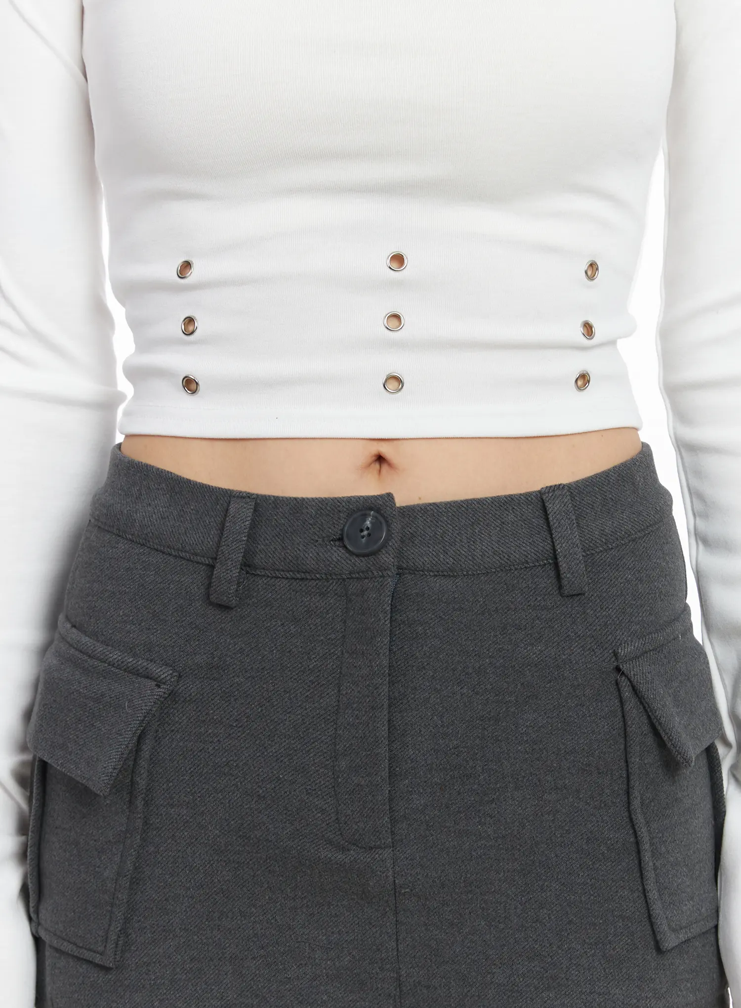 Cropped Eyelet Long Sleeve Tee CJ501 - Image 4