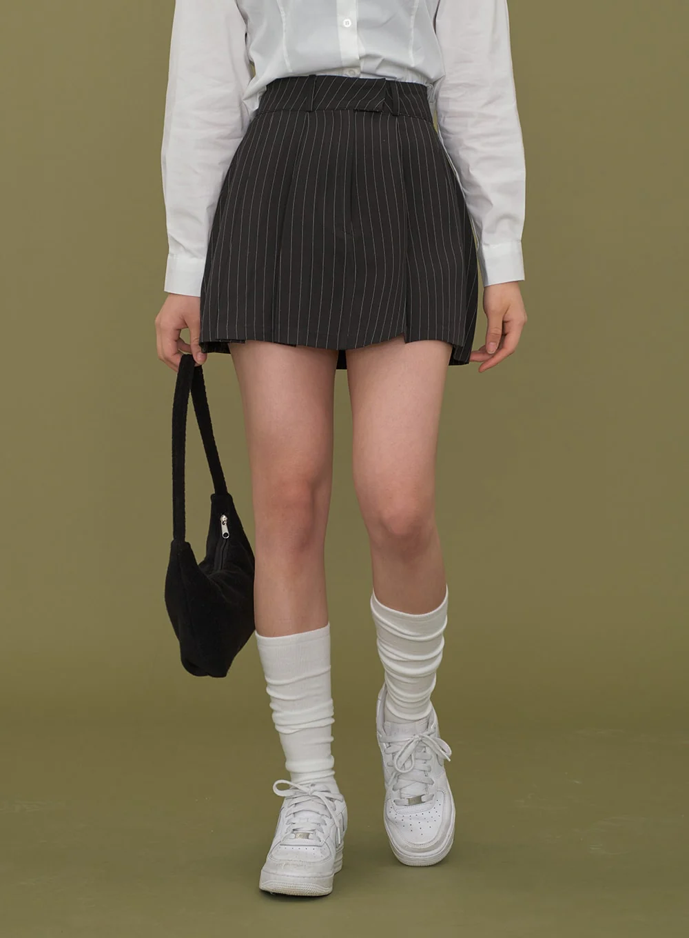 Cropped Shirt with Pockets C2601 - Image 14