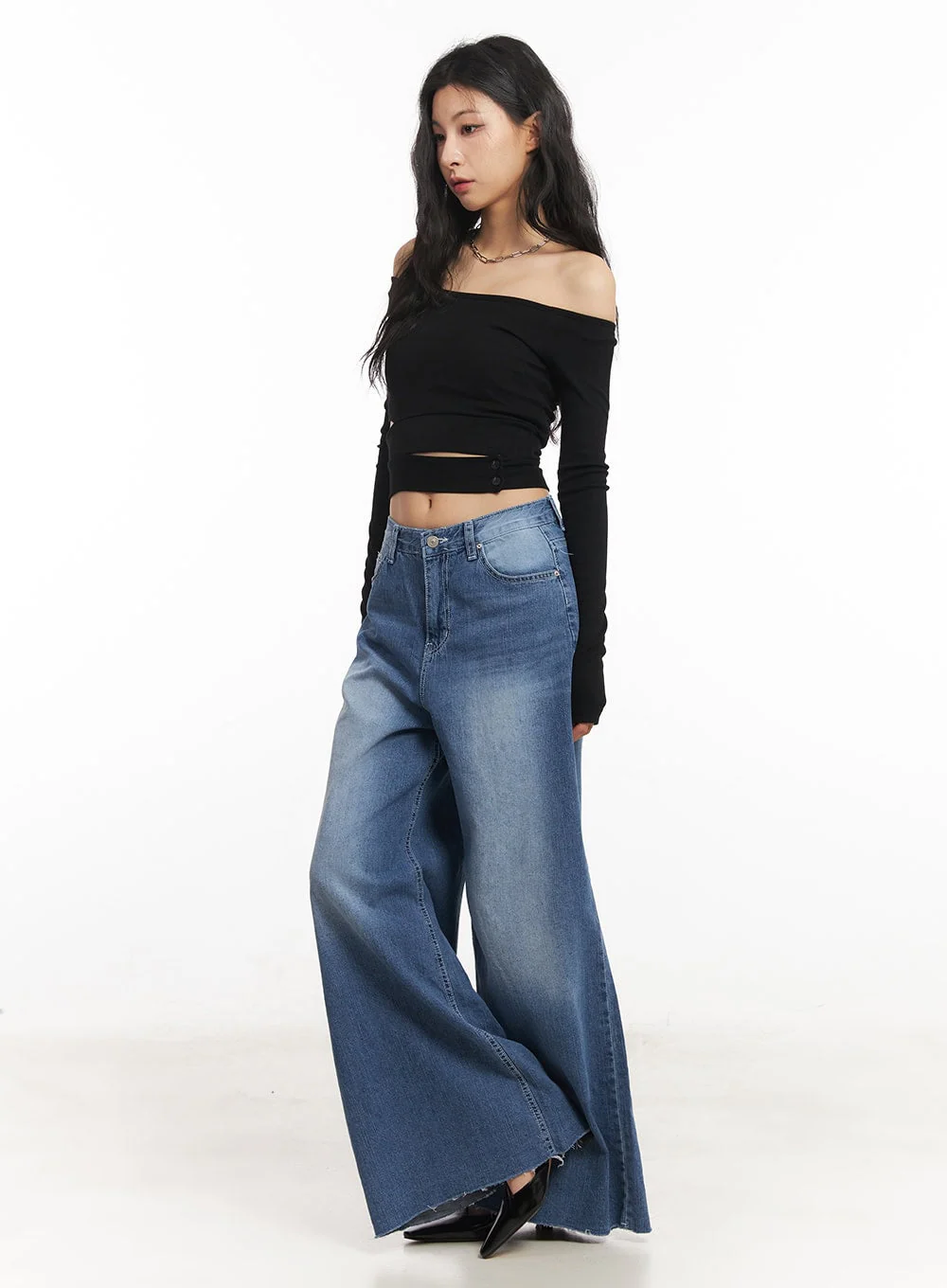 Cut-Out Off-Shoulder Long-Sleeve Crop Top CA504 - Image 8