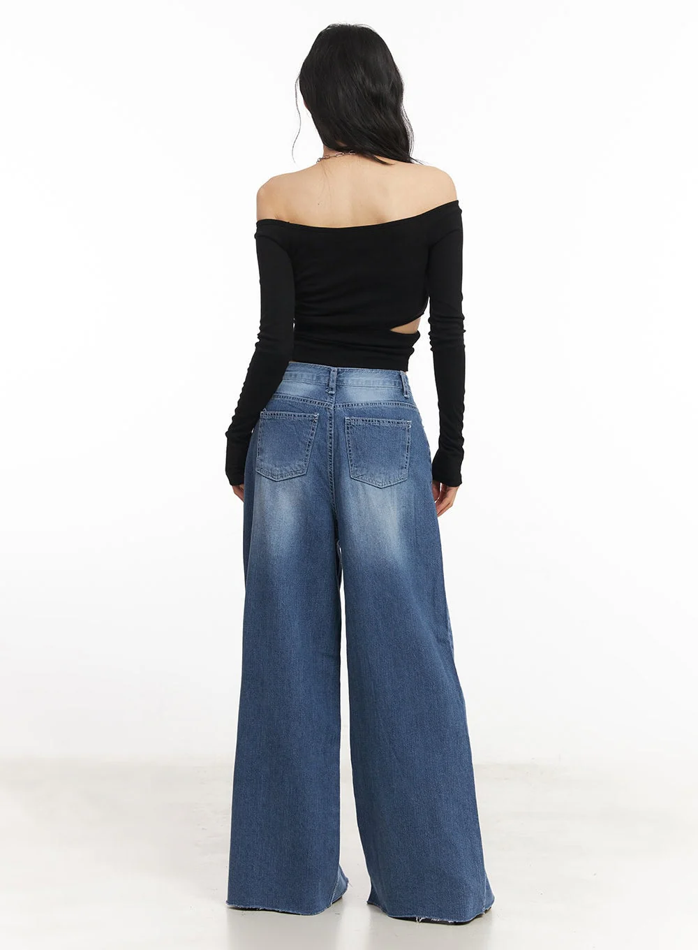 Cut-Out Off-Shoulder Long-Sleeve Crop Top CA504 - Image 9