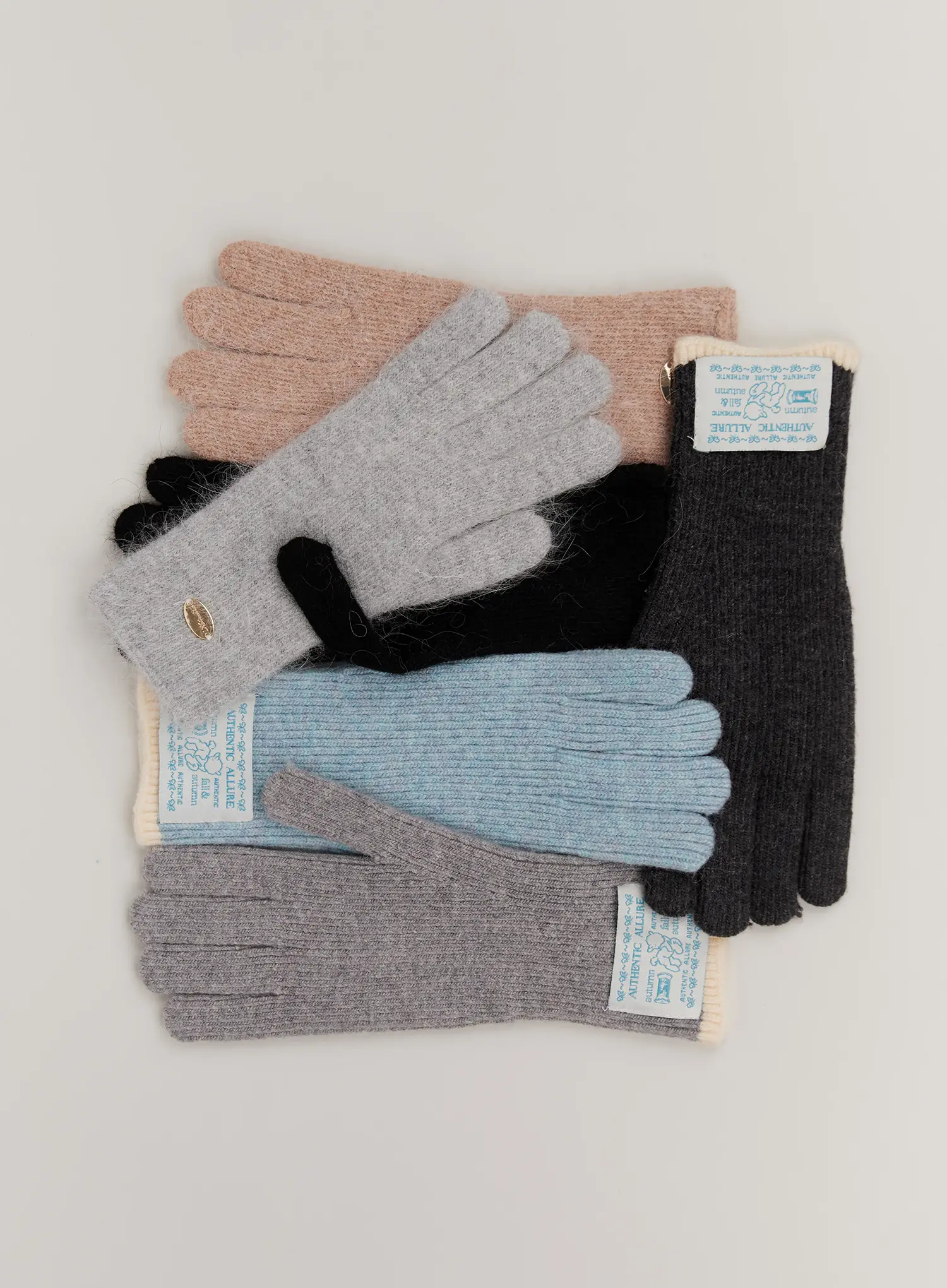 Cute Patch Gloves IN510 - Image 4