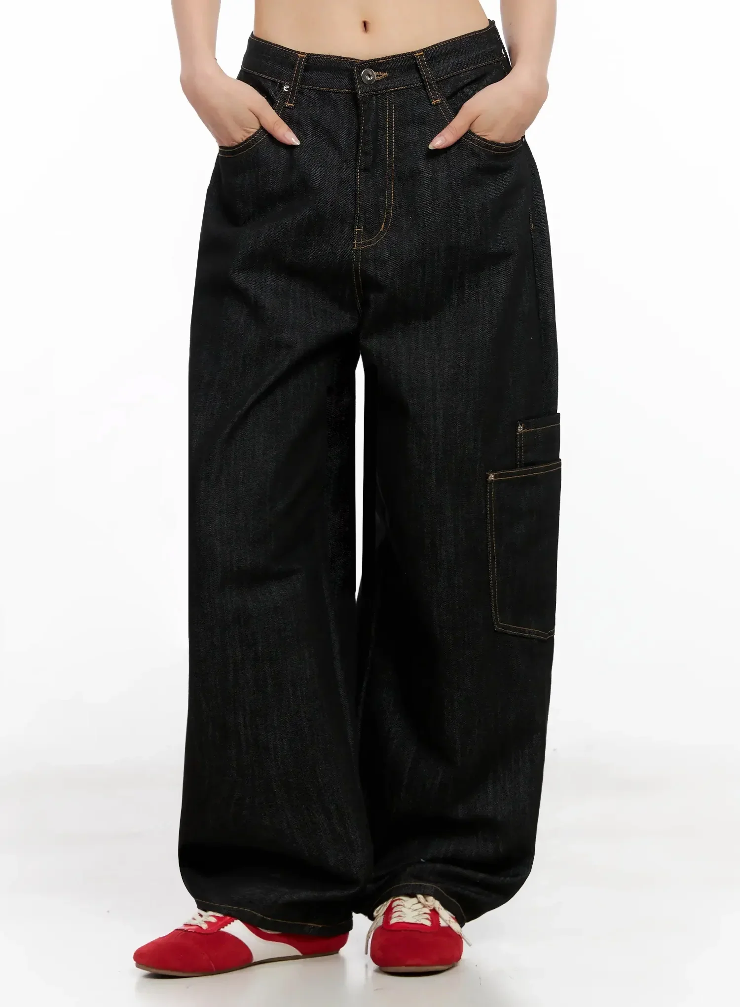 Dahee Wide-Leg Cargo Jeans IG508 - Image 11
