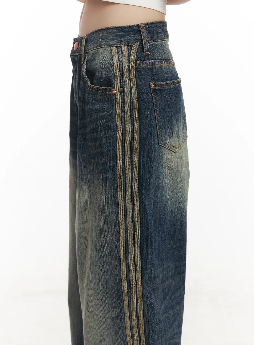 Daisee Striped Wide-Leg Jeans CF518 - Image 3