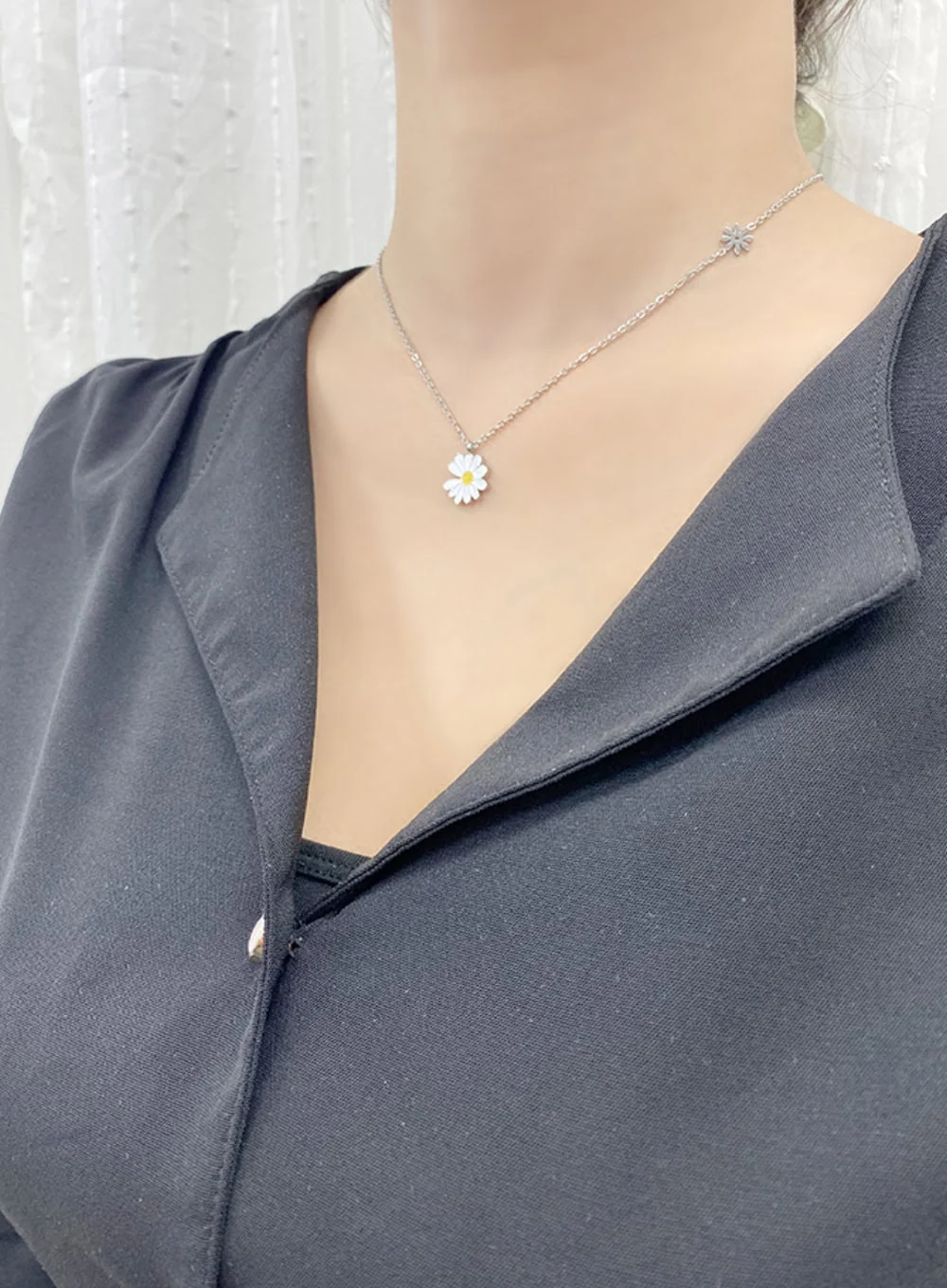 Daisy Fleabane Necklace IL403