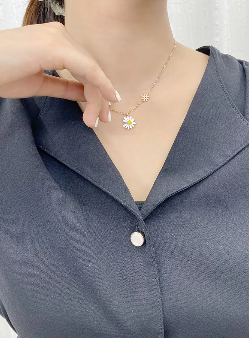 Daisy Fleabane Necklace IL403 - Image 3