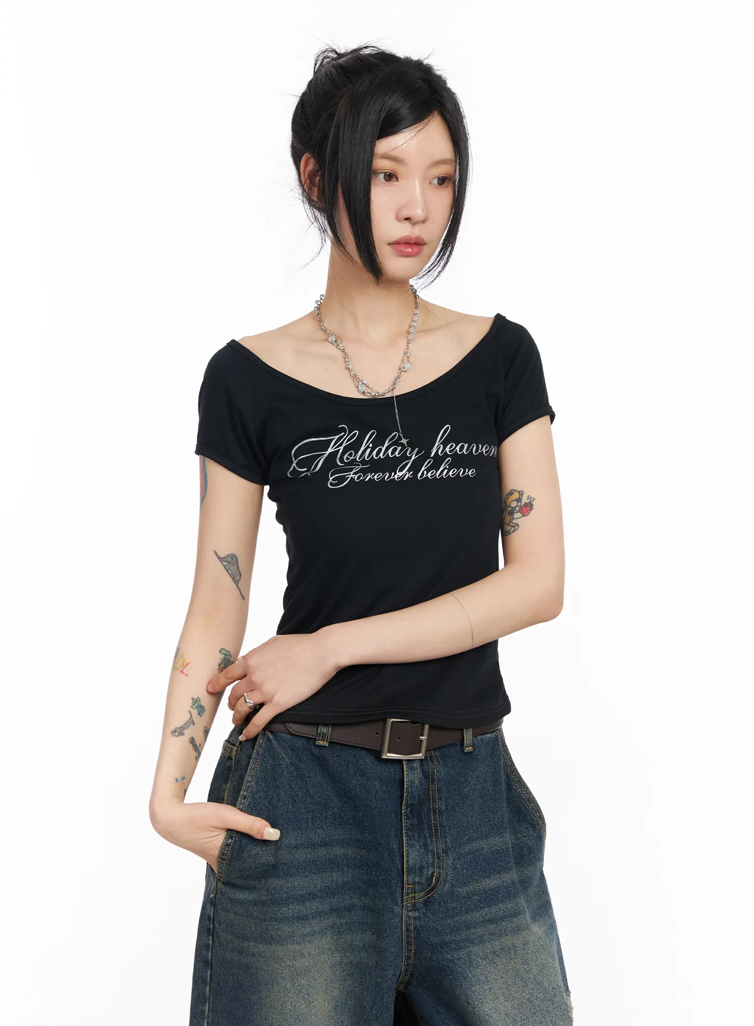 Deep U-Neck Graphic Tee CM516 - Image 2