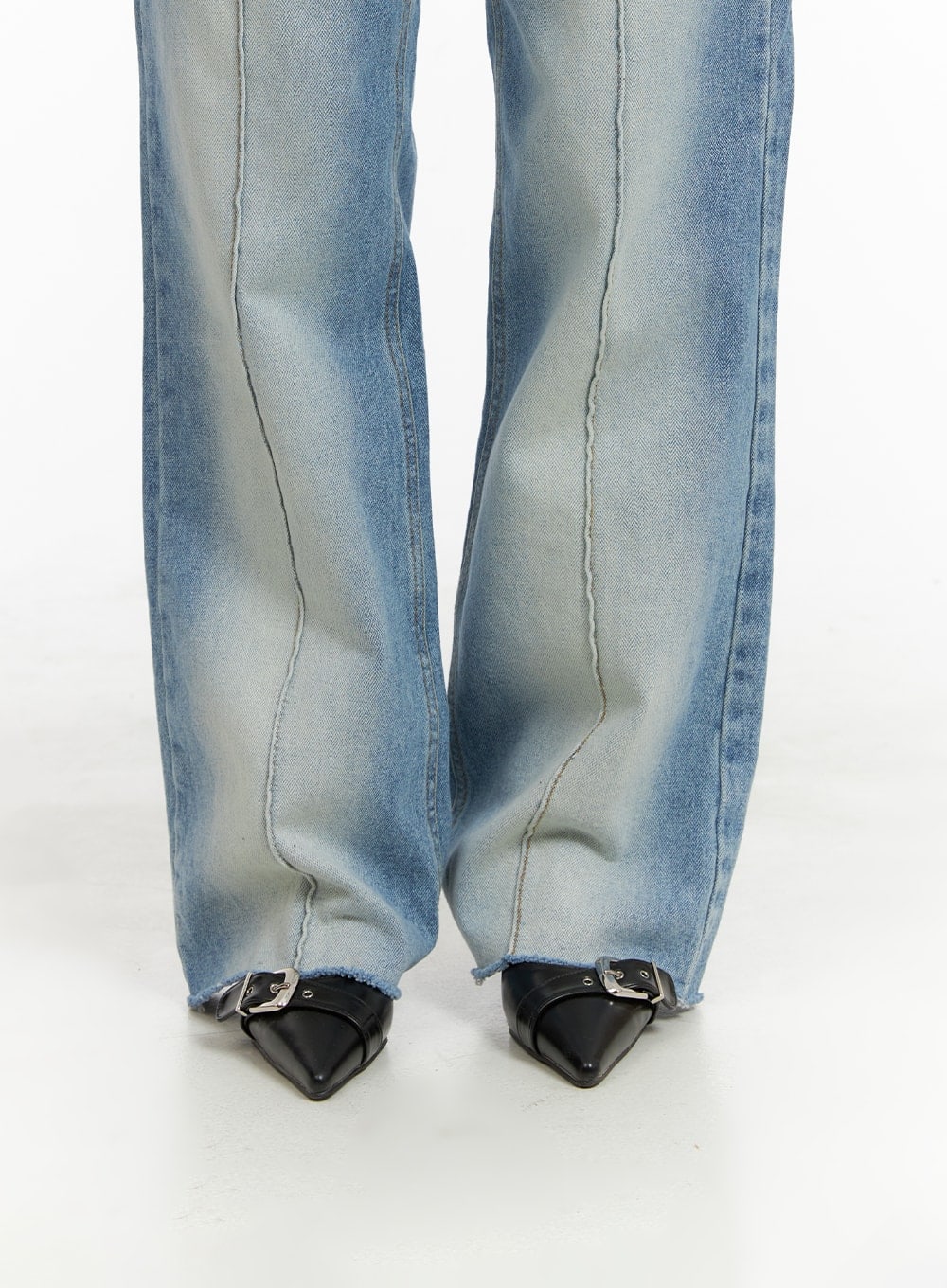 Denim Stitching Wide Fit Straight Jeans CA402 - Image 4