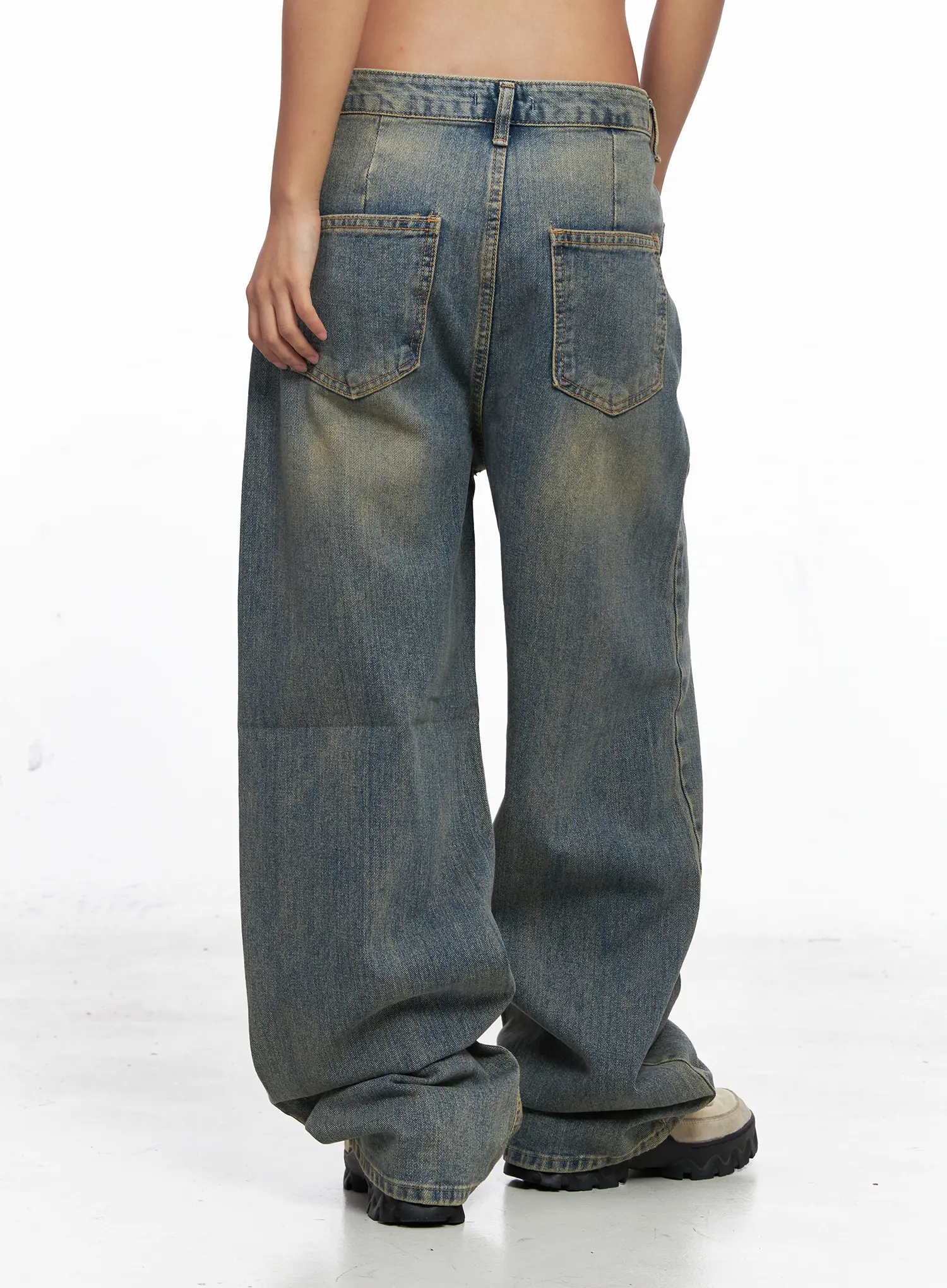 Denver Vintage Washed Semi-Wide Jeans CO513 - Image 4
