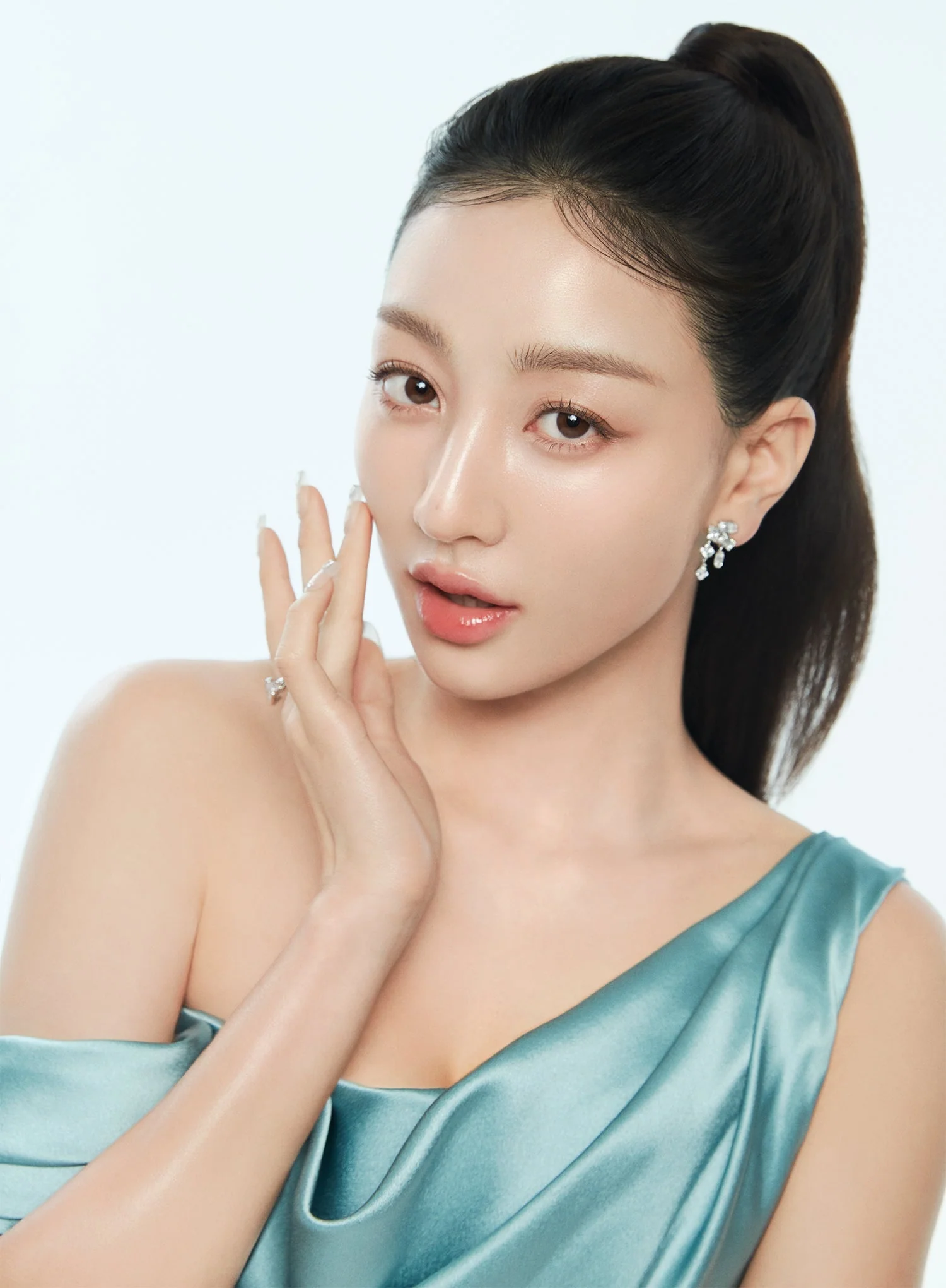 Dewy Glass Skin Foundation (30ml) - Image 5