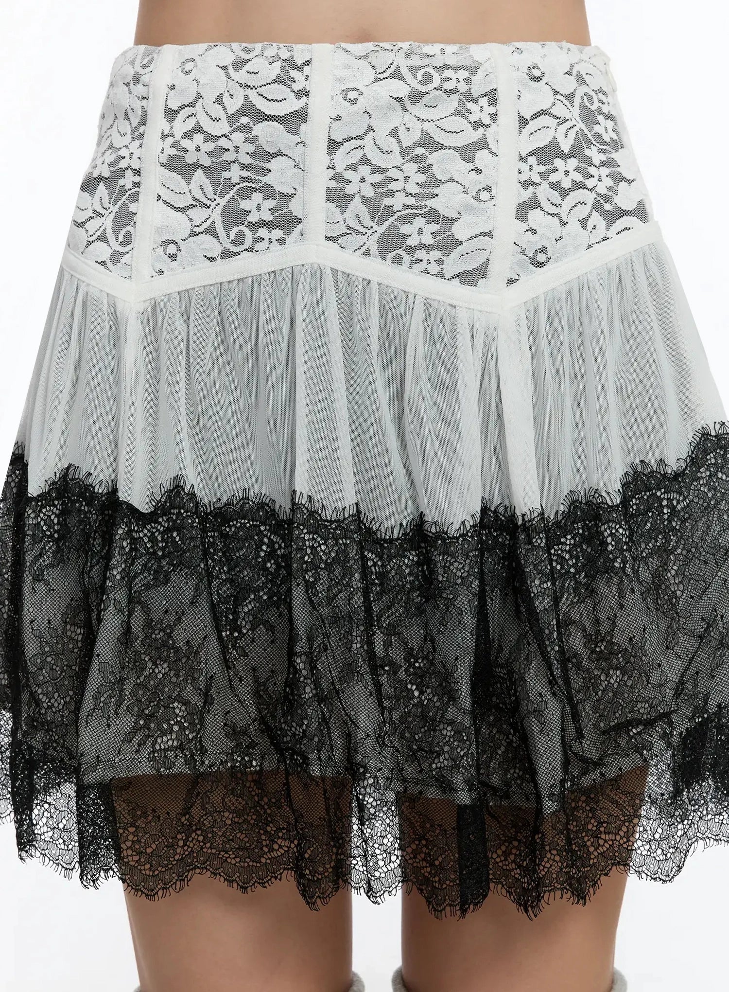 Double-Color Lace Skirt IM509 - Image 4