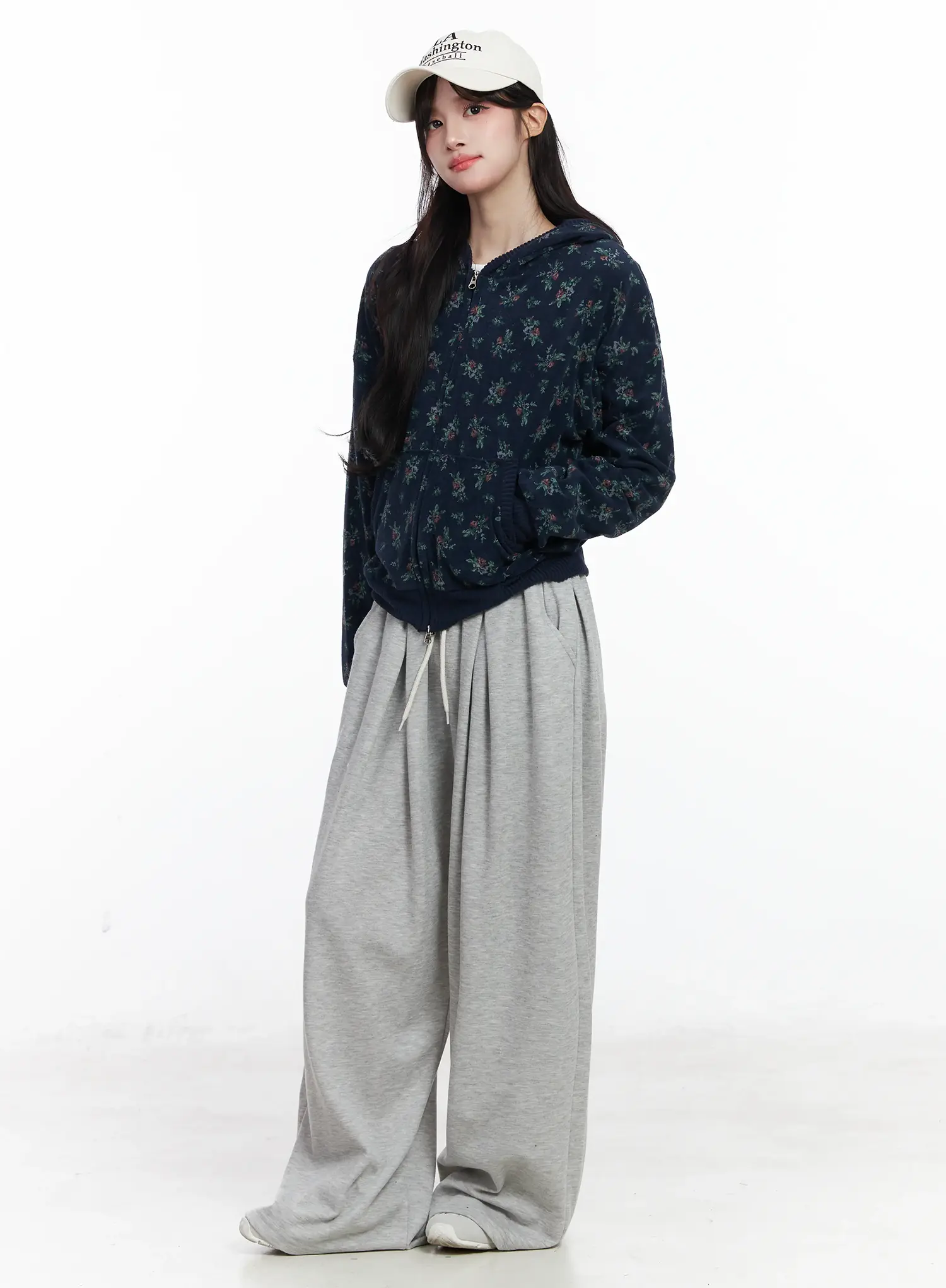 Double-Pleated Wide Sweatpants IJ529 - Image 3
