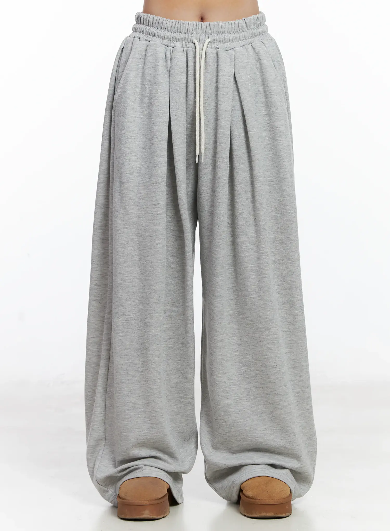 Double-Pleated Wide Sweatpants IJ529 - Image 4