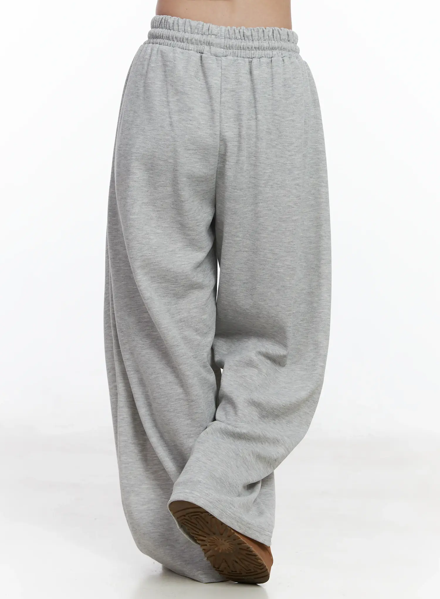 Double-Pleated Wide Sweatpants IJ529 - Image 6