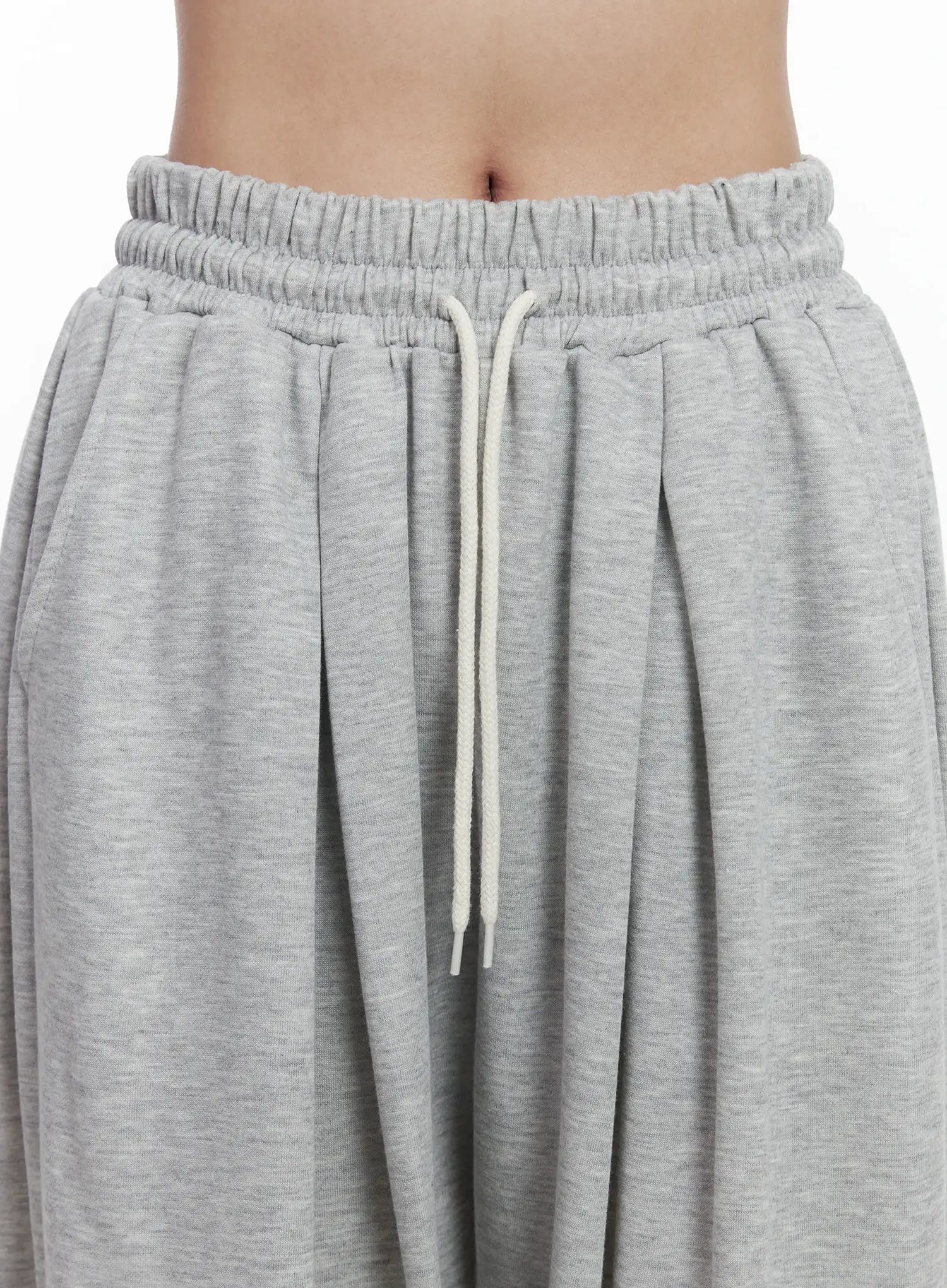 Double-Pleated Wide Sweatpants IJ529 - Image 7