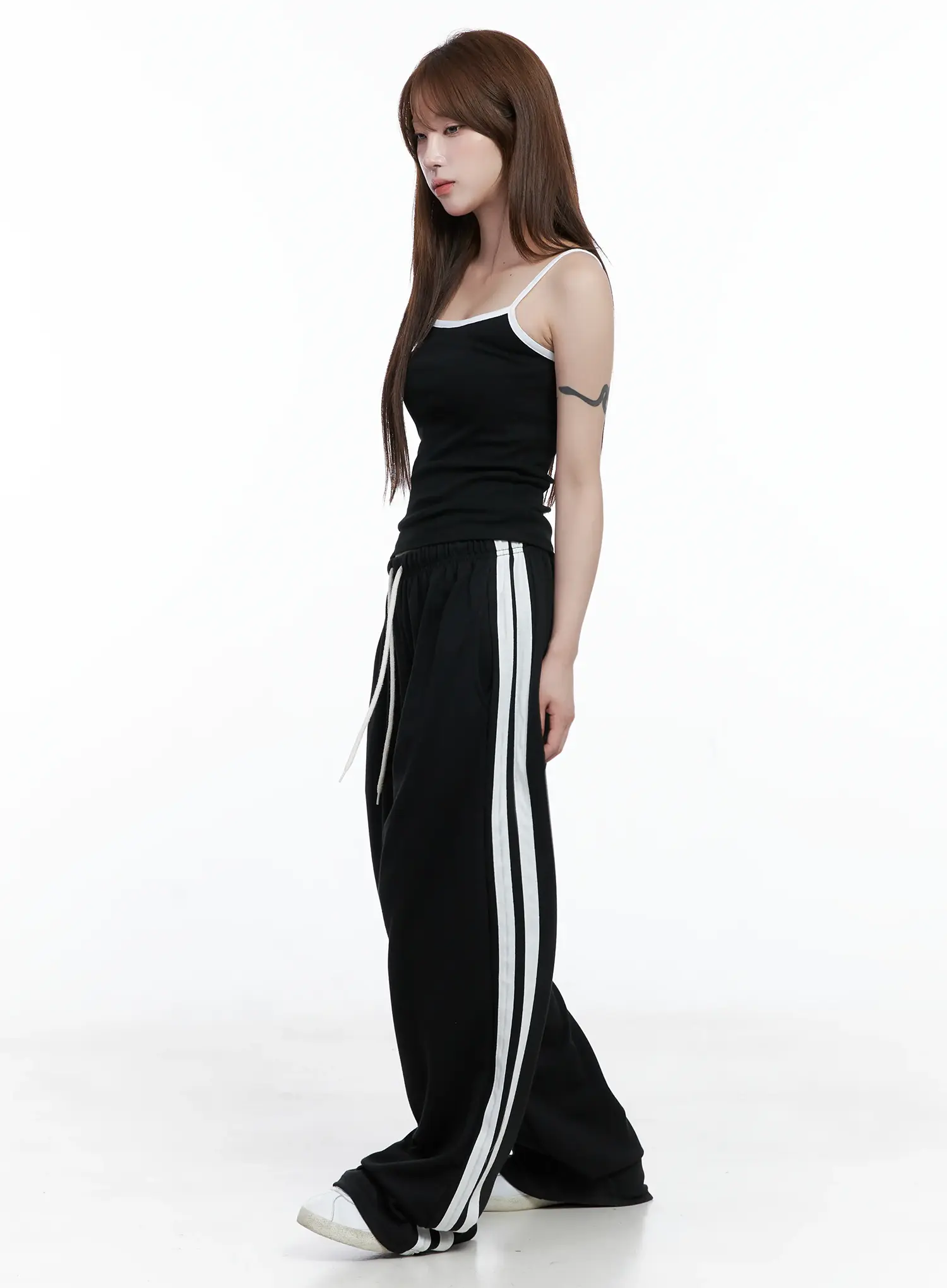 Dual-Tone Cropped Cami CS501 - Image 3