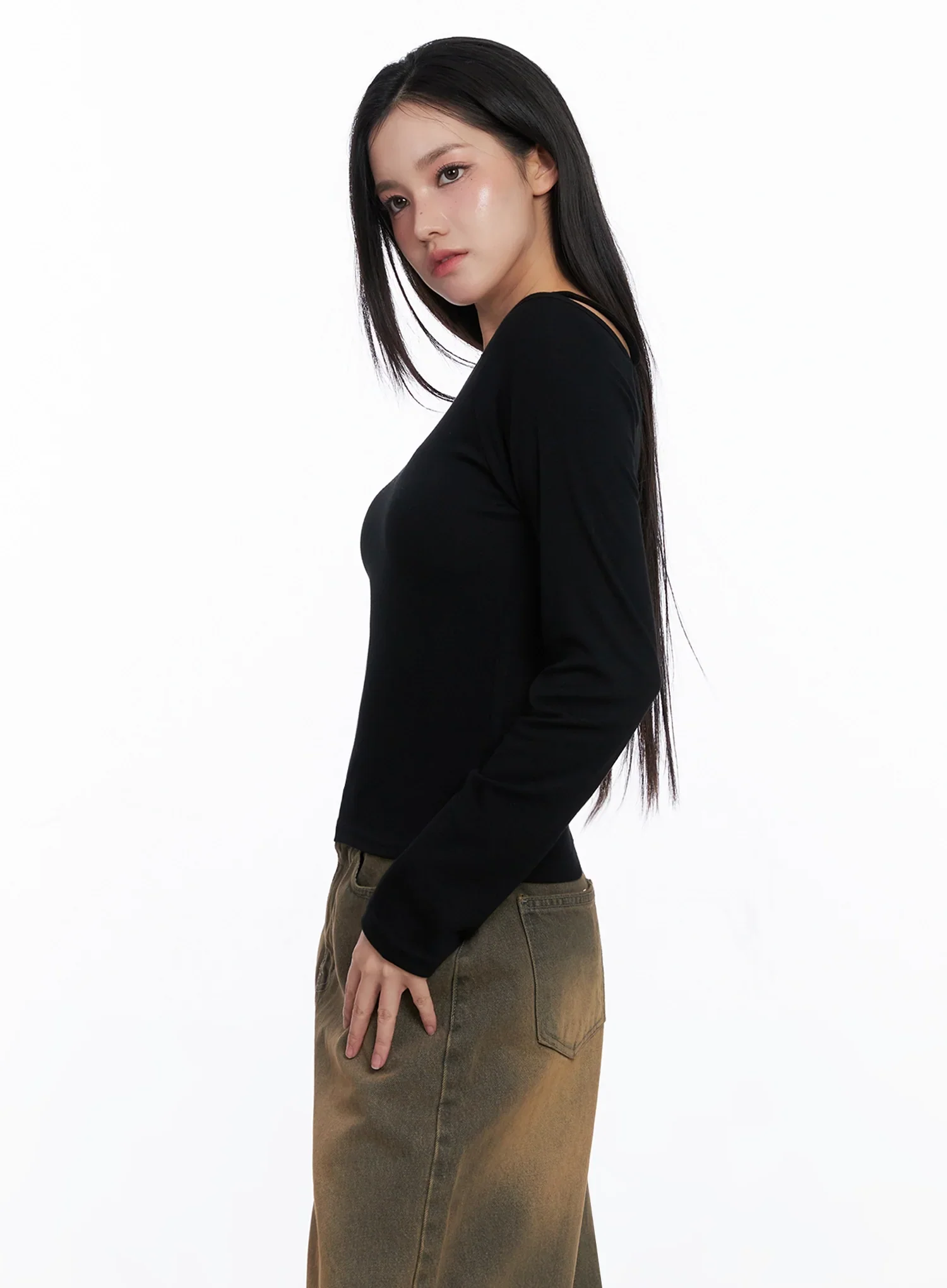 Elegant Long Sleeve Off-Shoulder Top IS525 - Image 6