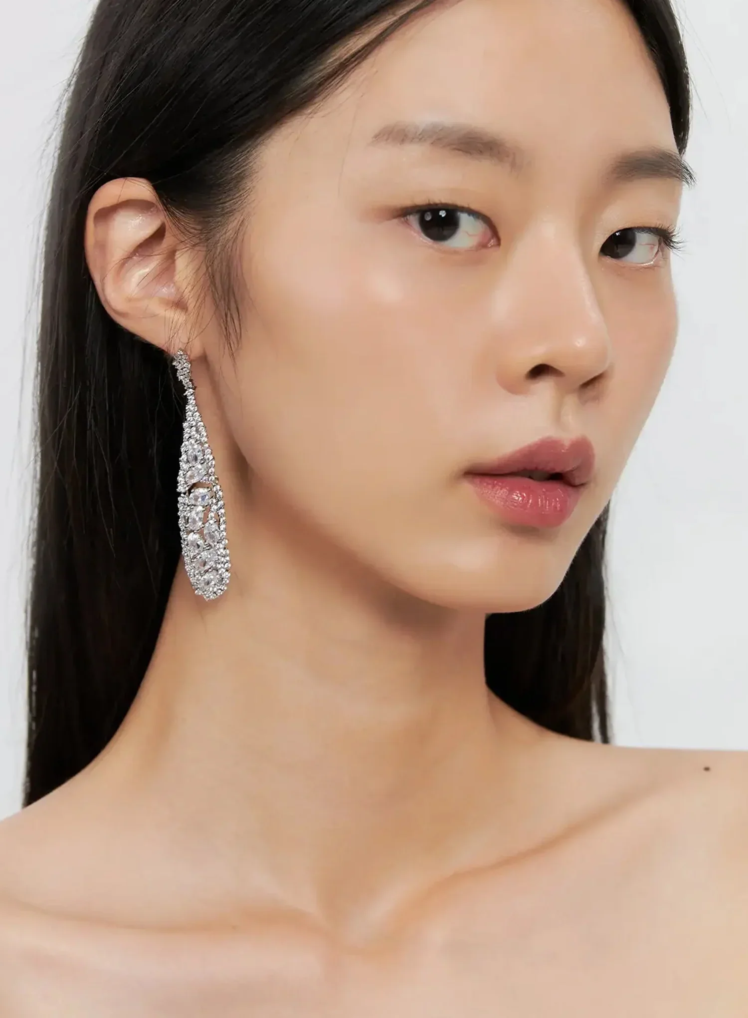 Elegant Teardrop Earrings IS515 - Image 2
