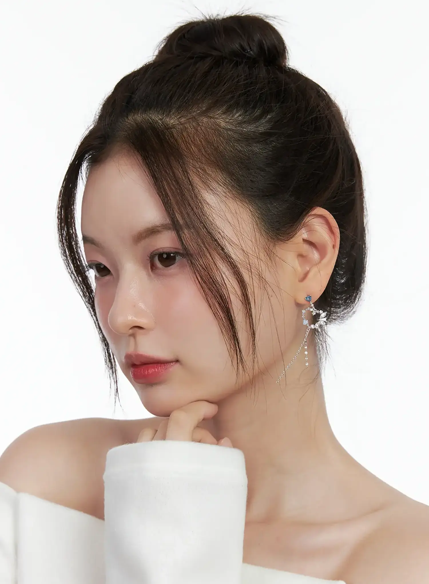 Elegant Wing Drop Earrings IN510 - Image 3
