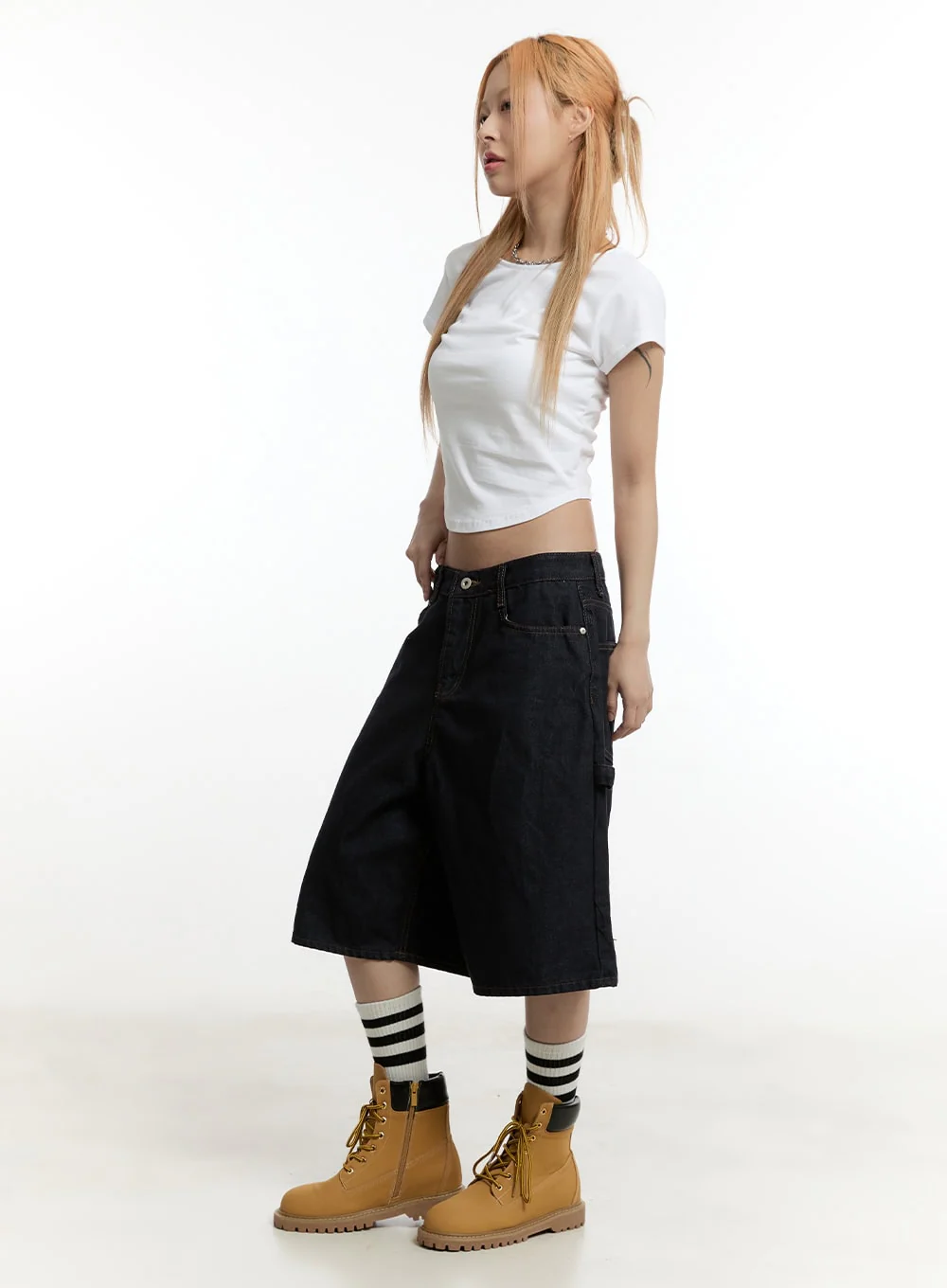 Essential Backless Crop Top CY501 - Image 5