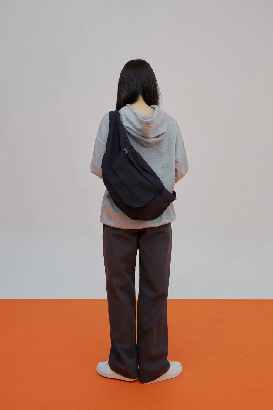 Essential Hoodie J23 - Image 13