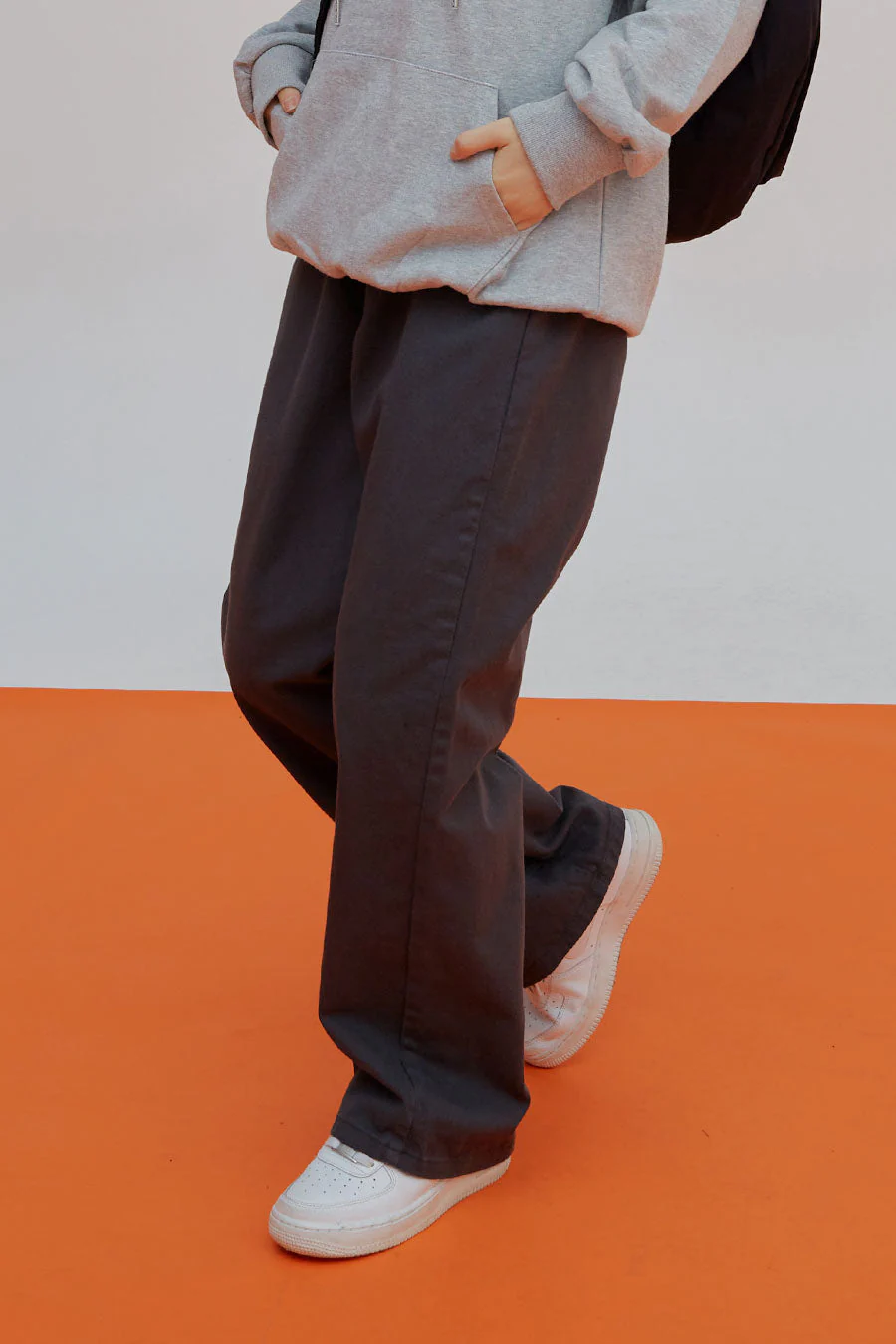 Essential Hoodie J23 - Image 14