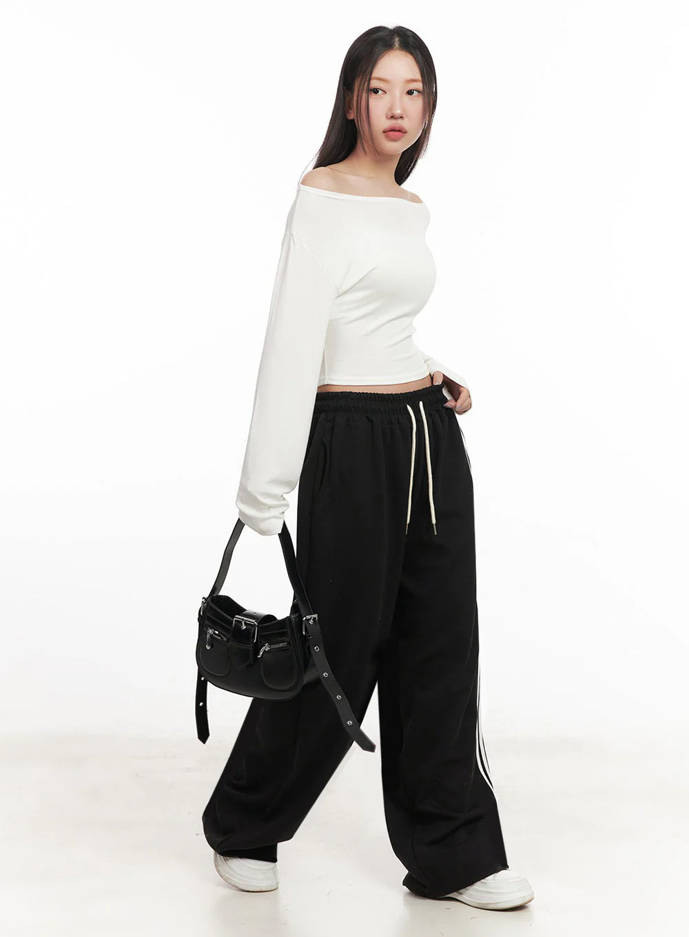 Essential Off-Shoulder Long-Sleeve Crop Top IM524 - Image 2