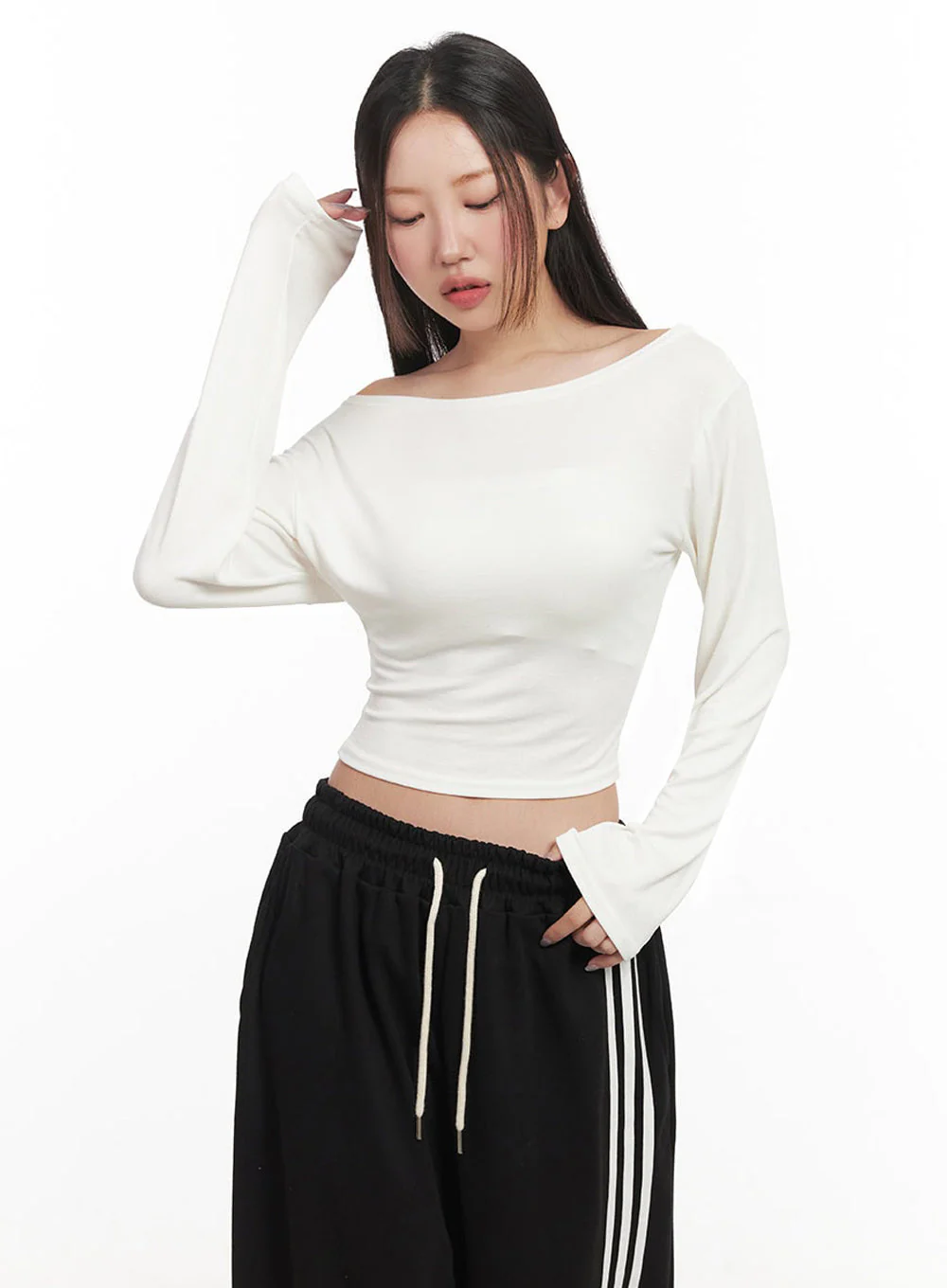 Essential Off-Shoulder Long-Sleeve Crop Top IM524 - Image 6