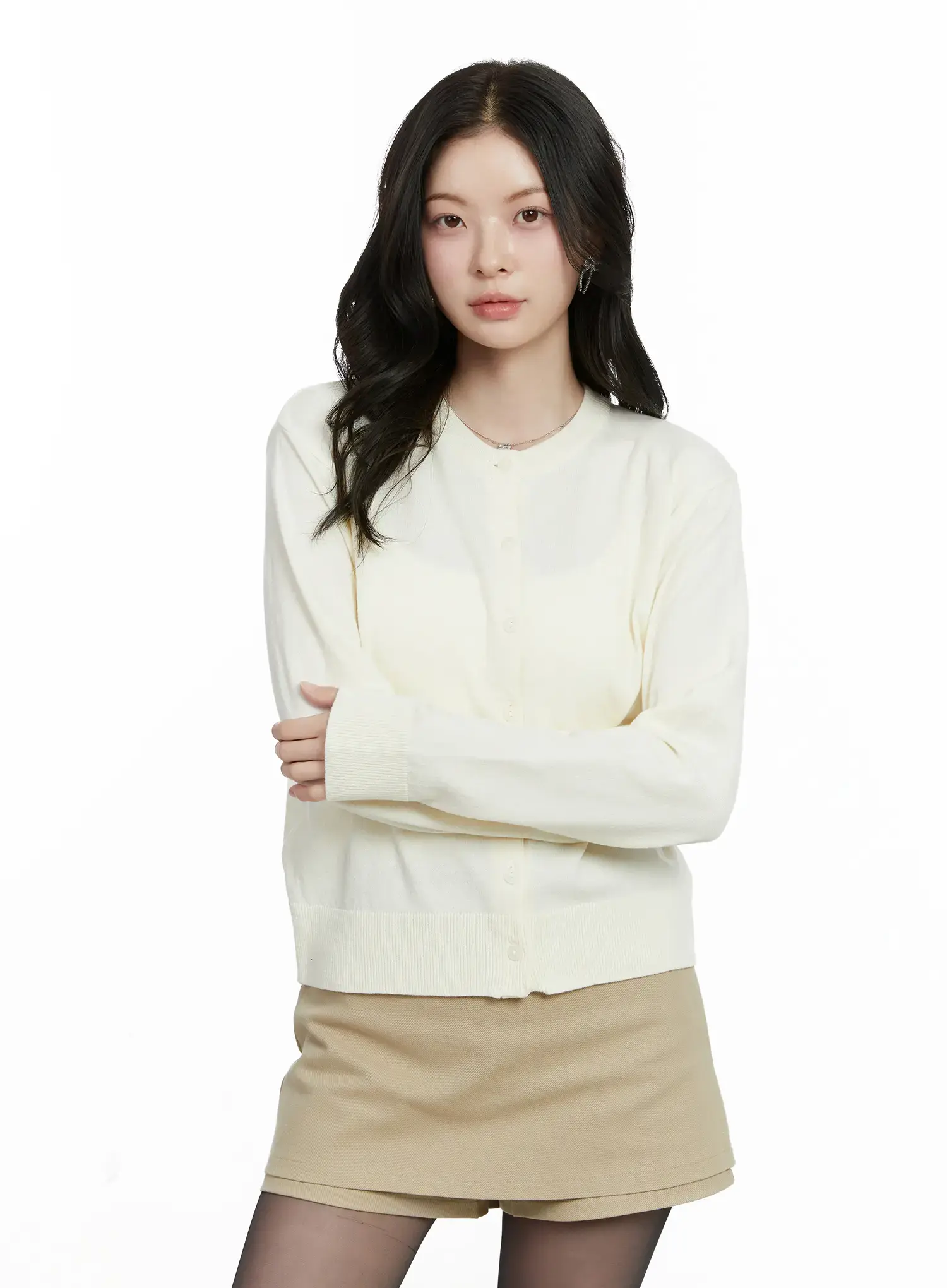 Essential Round Neck Cardigan F502 - Image 4
