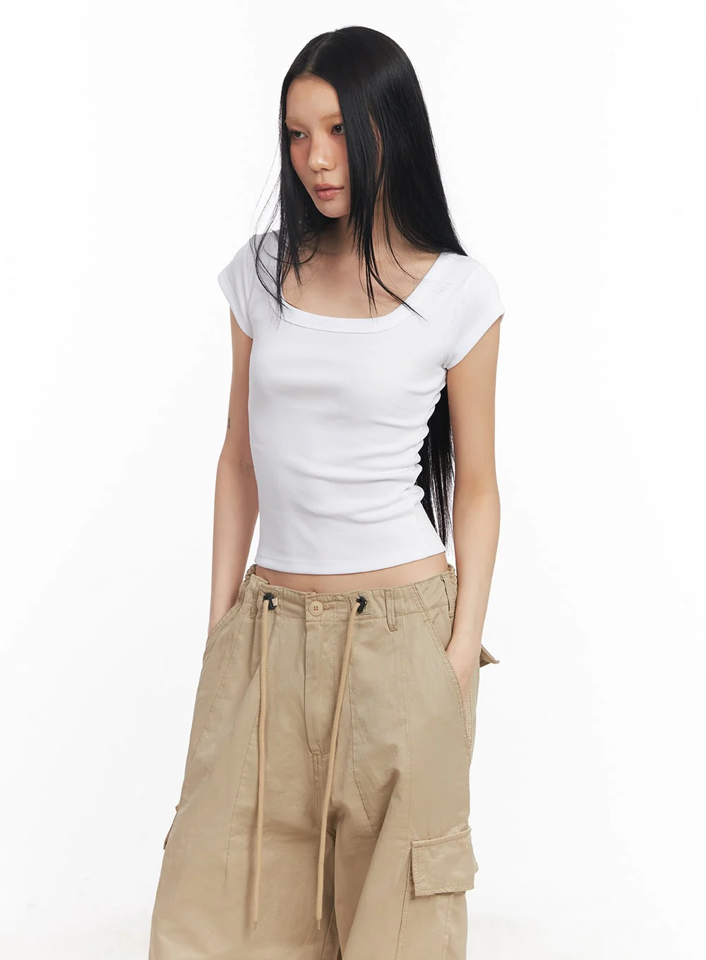 Essential U-Neck Crop Top CY528 - Image 11
