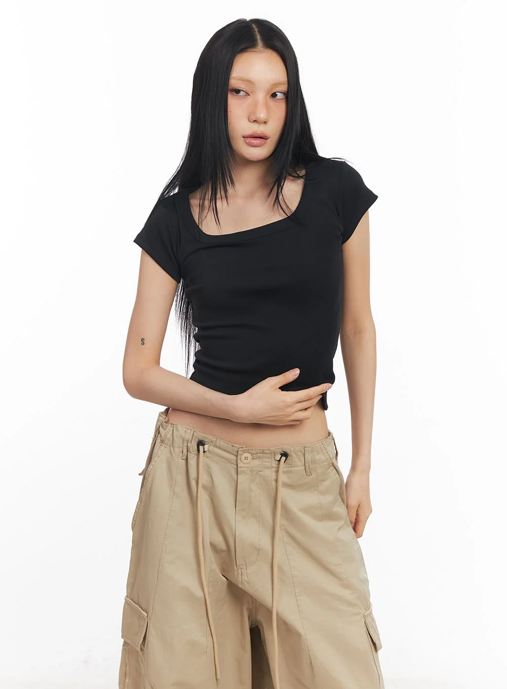 Essential U-Neck Crop Top CY528 - Image 12