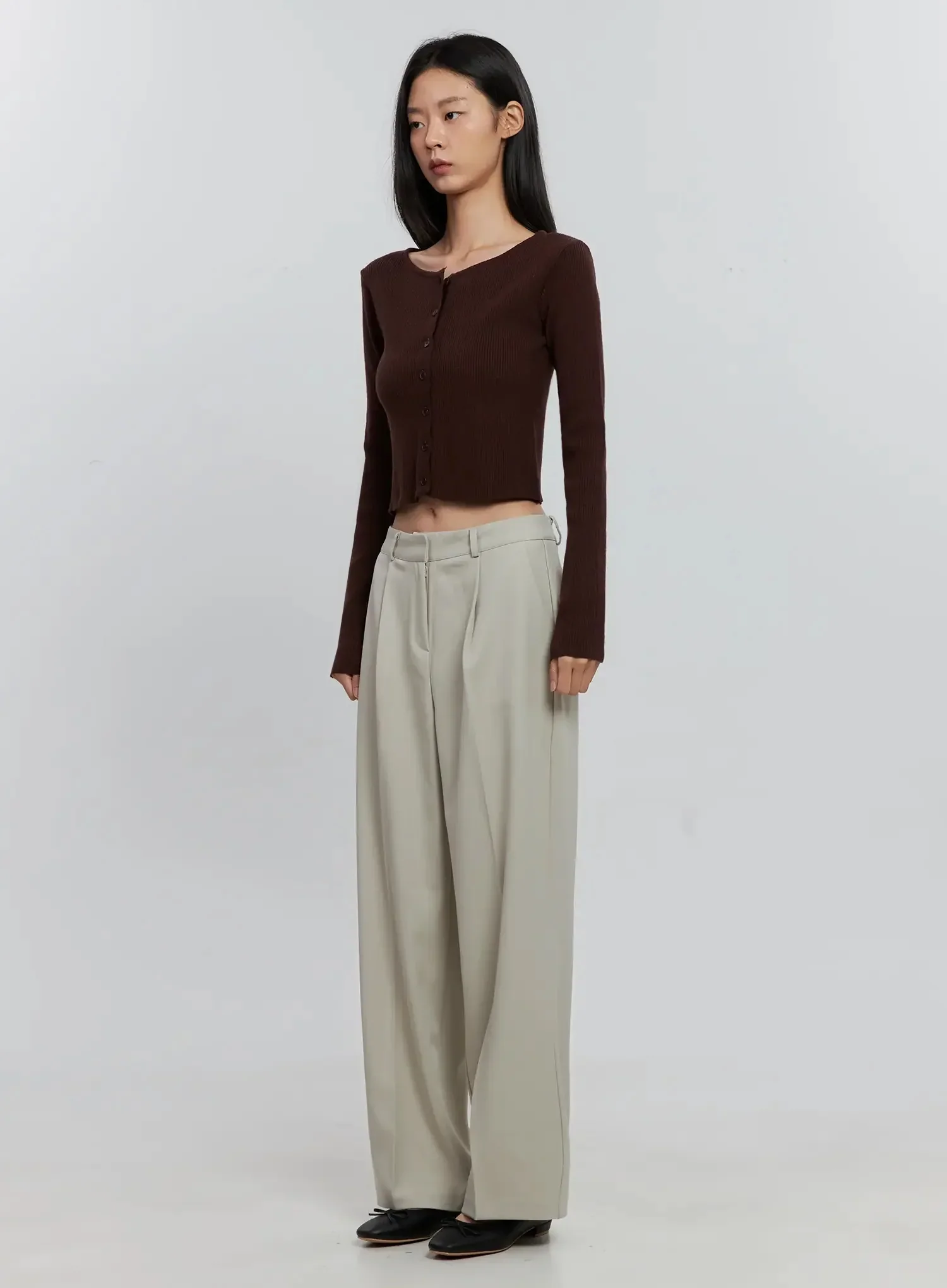 Essential Wide-Leg Slacks IS516 - Image 11