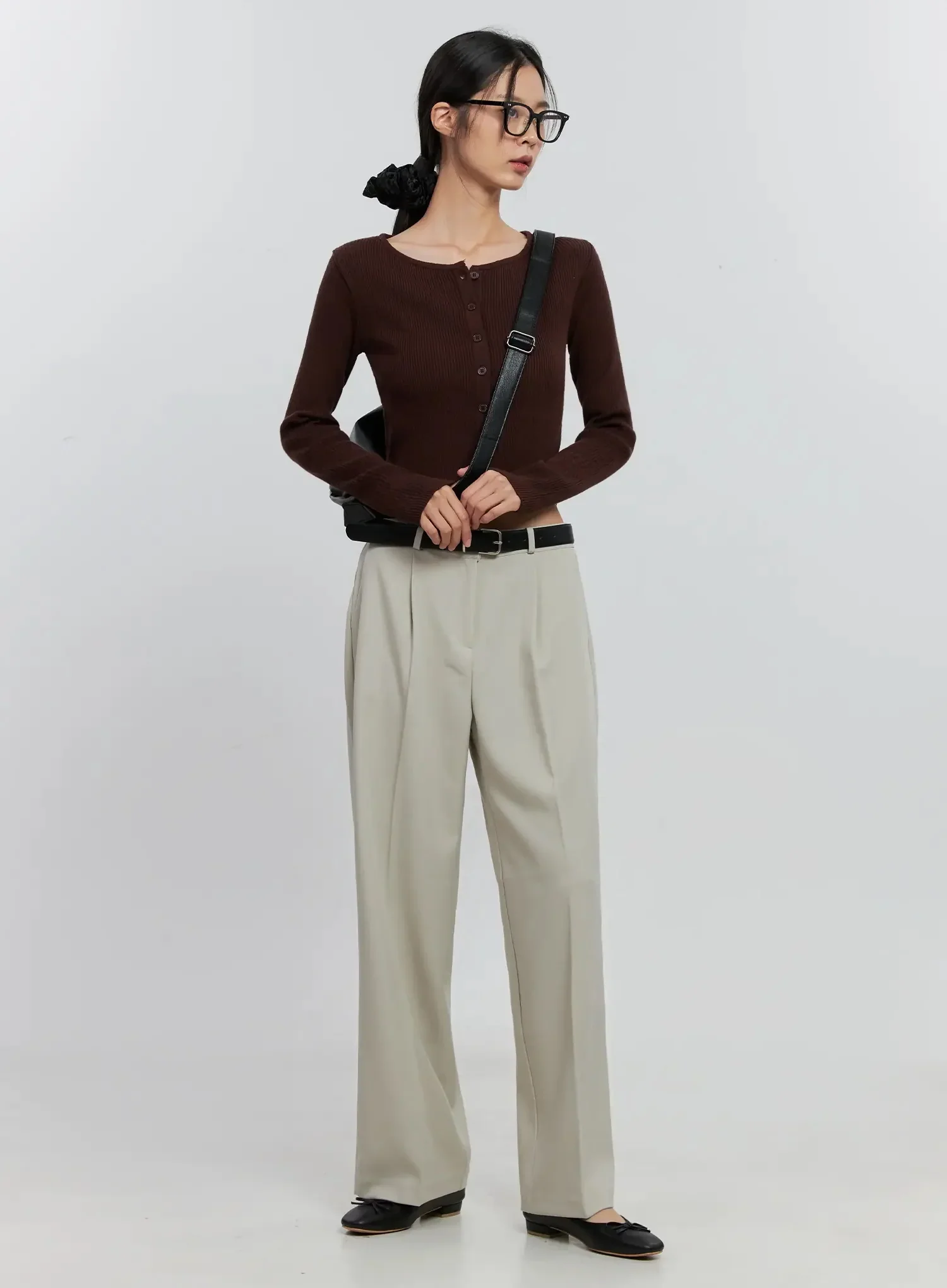 Essential Wide-Leg Slacks IS516 - Image 3