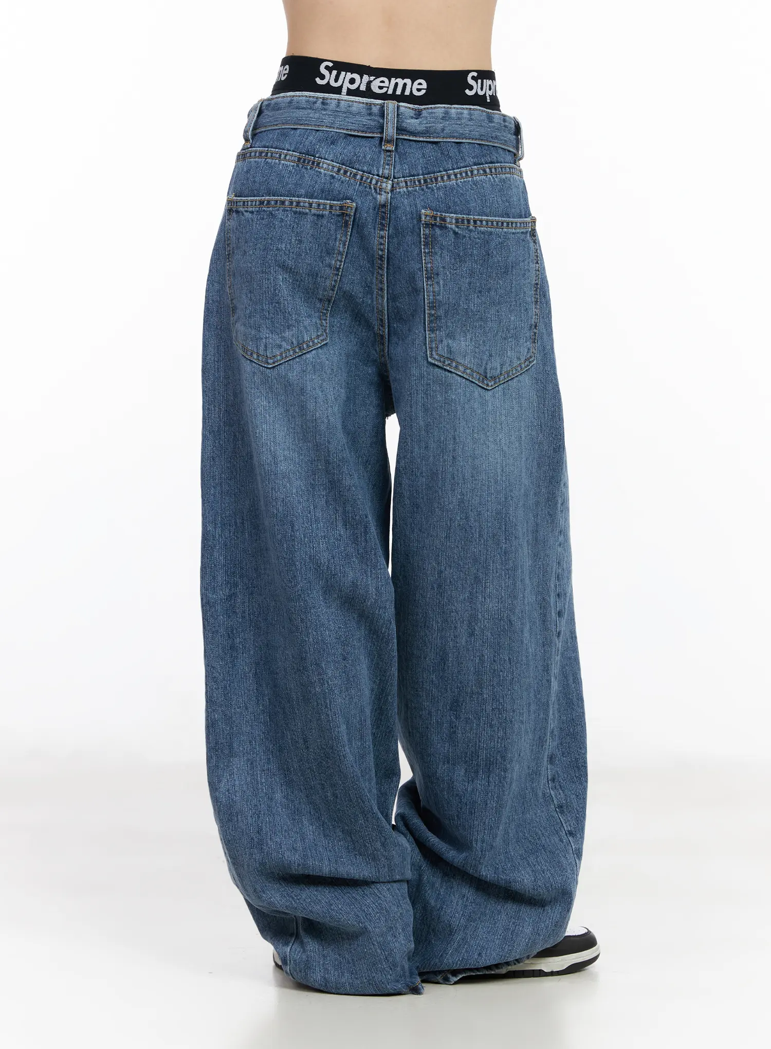 Eunj Low Rise Wide Leg Jeans CM519 - Image 4