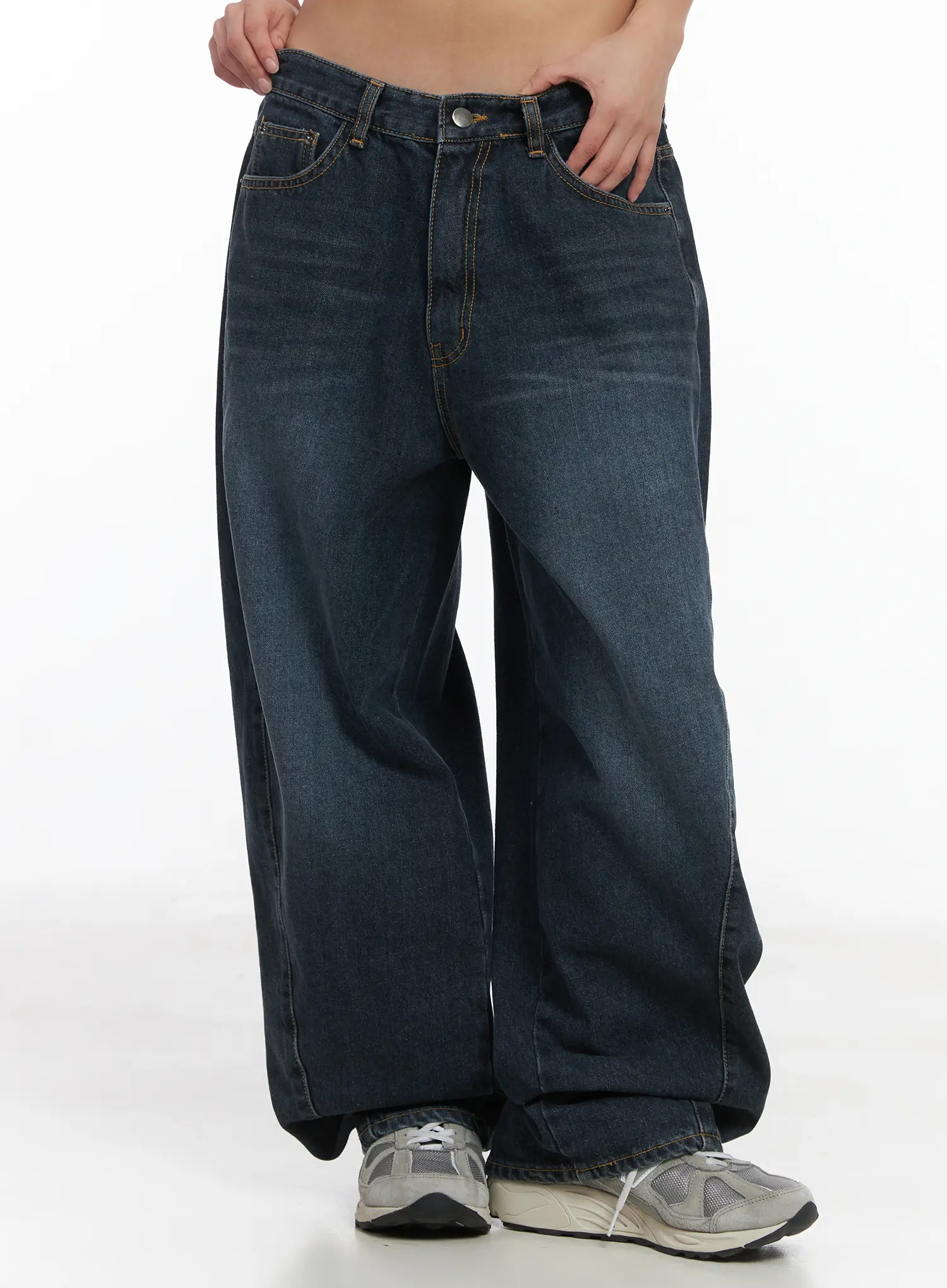 Everly Wide Leg Jeans CJ513