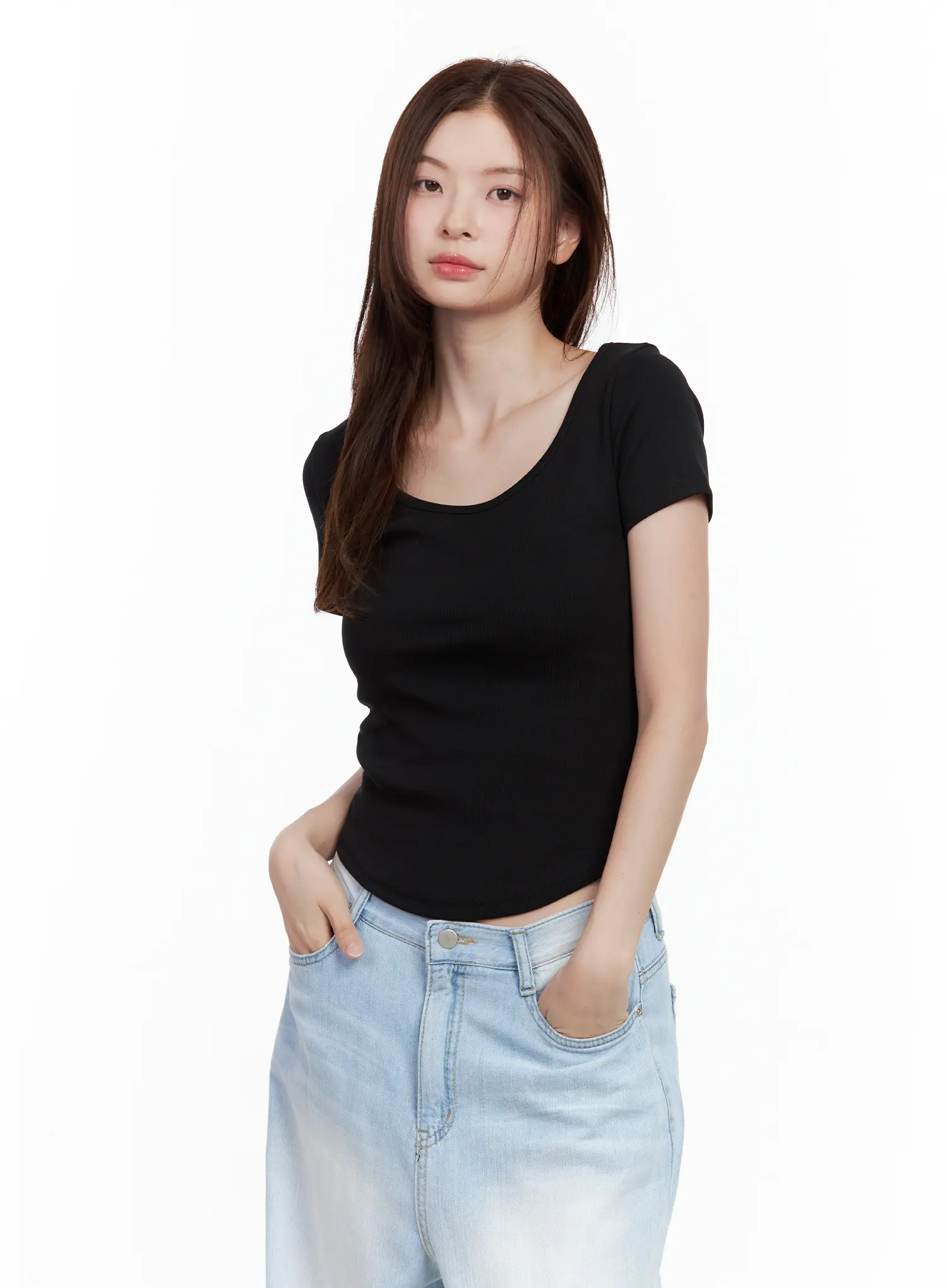 Everyday Basic Round-Neck Top CL502 - Image 2