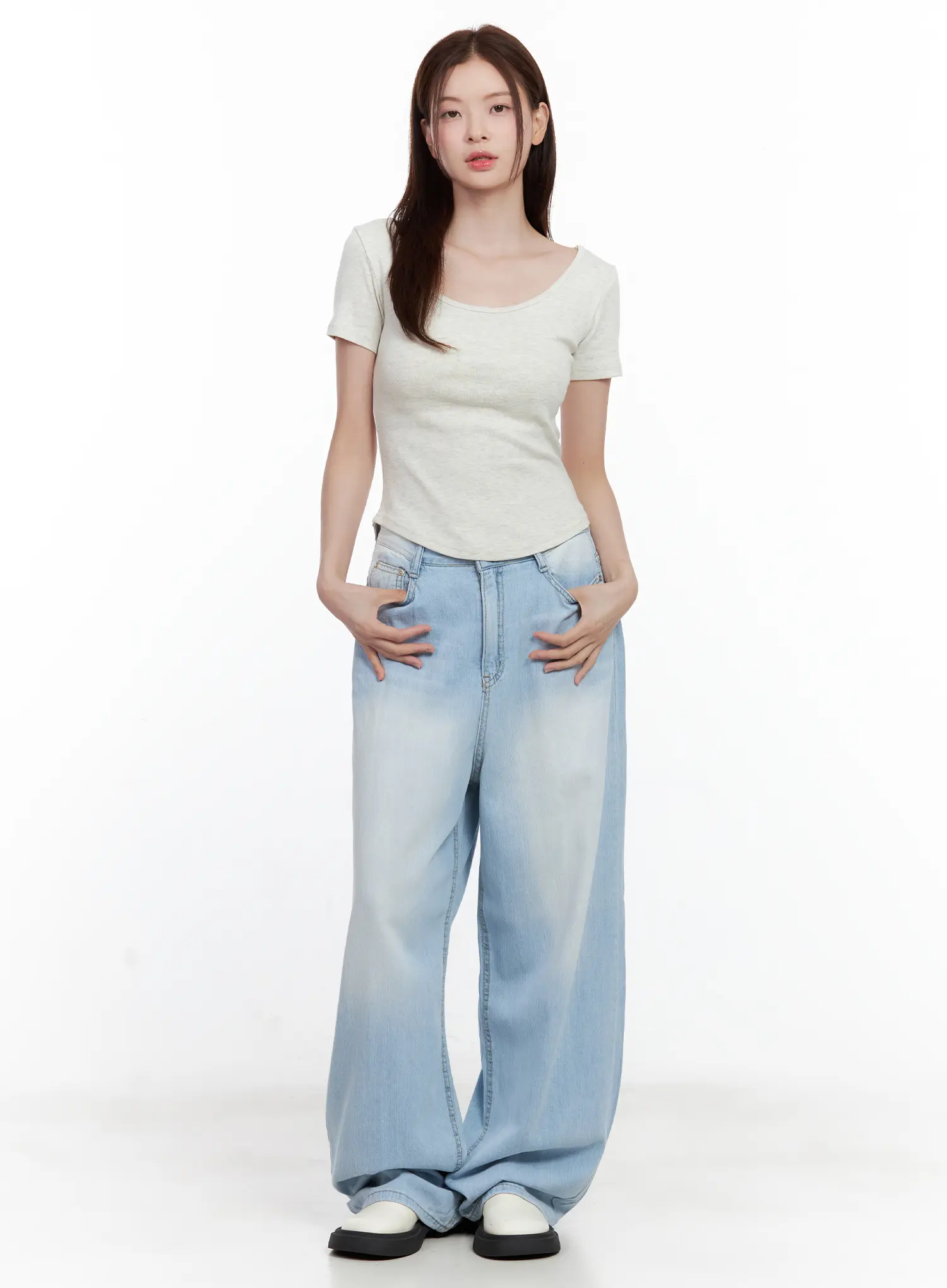 Everyday Basic Round-Neck Top CL502 - Image 3