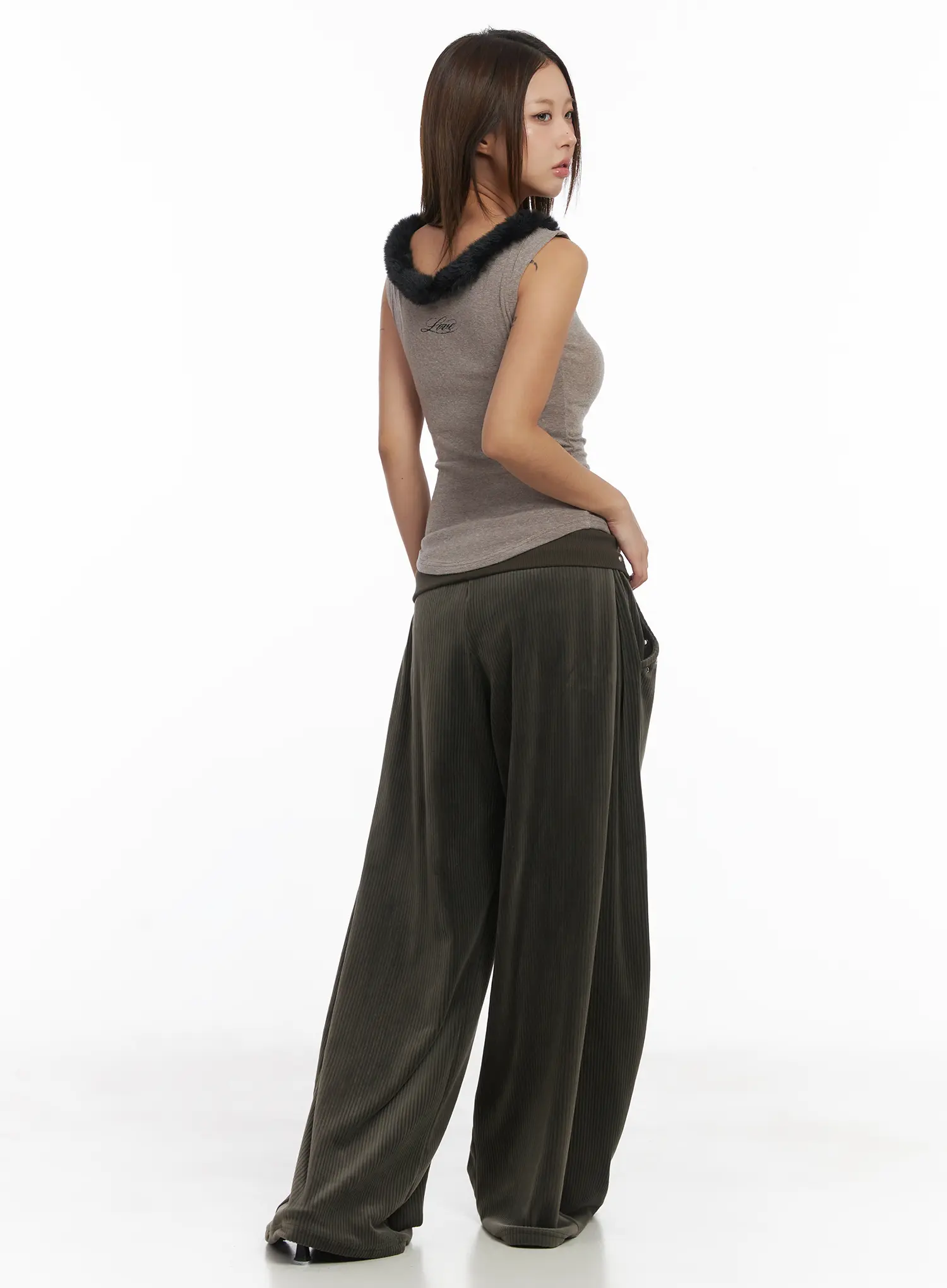 Faux Fur Trim Tank CJ513 - Image 5