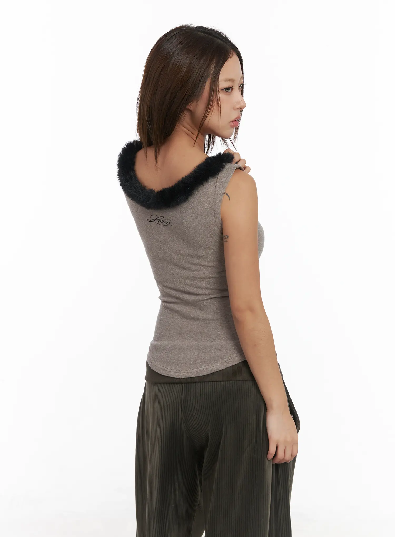 Faux Fur Trim Tank CJ513 - Image 7