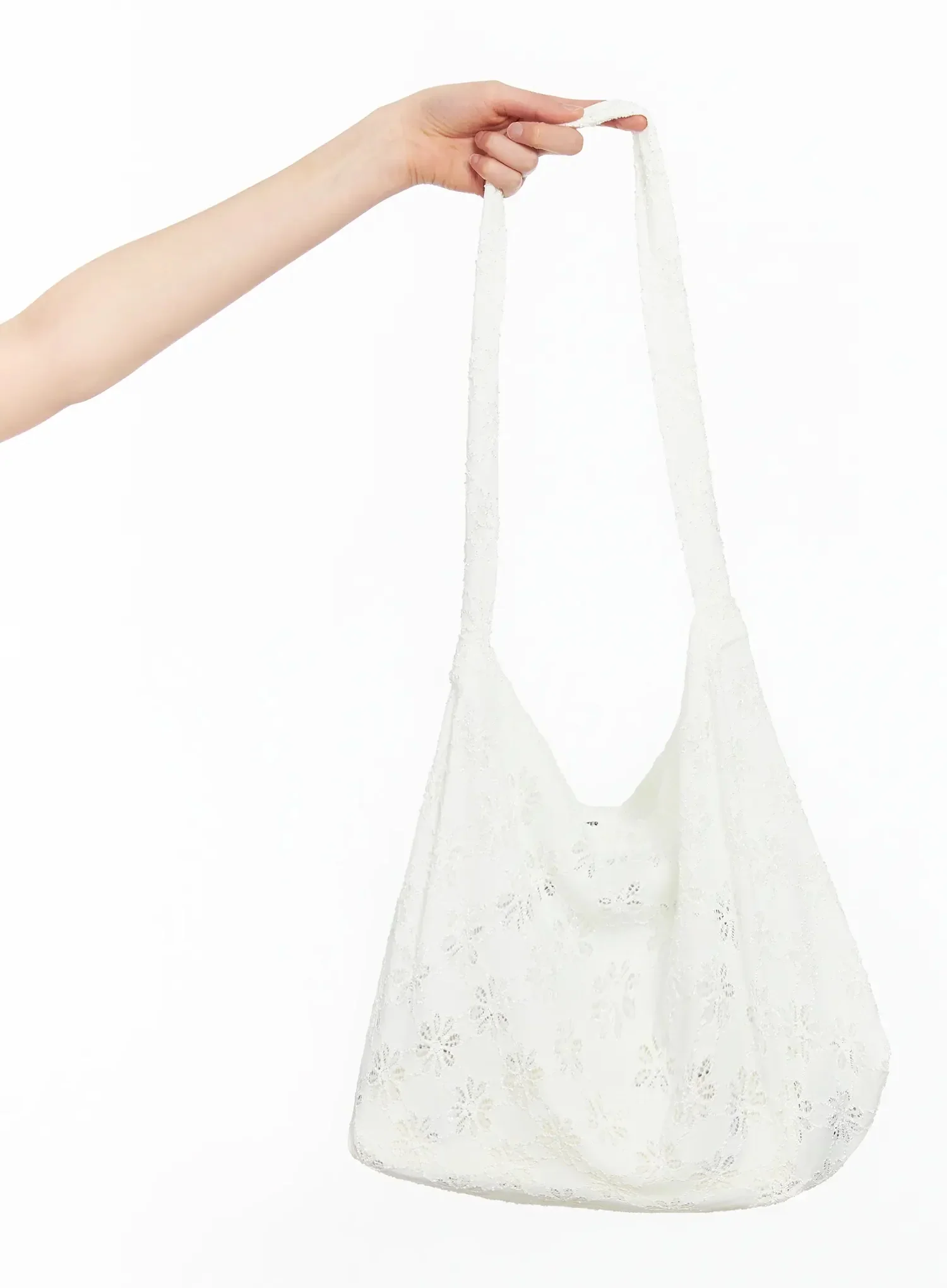 Floral Eyelet Shoulder Tote IA523