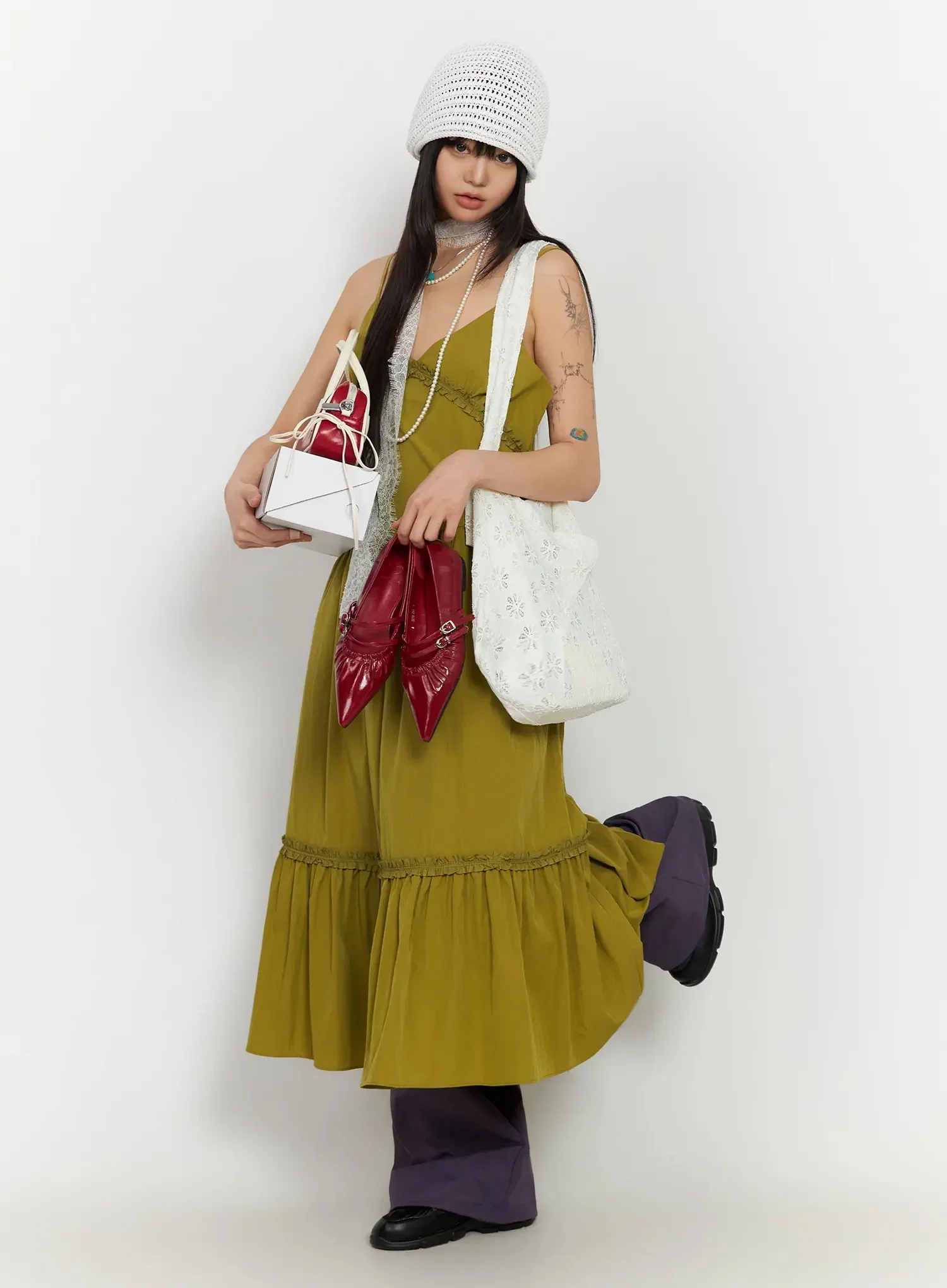 Floral Eyelet Shoulder Tote IA523 - Image 5