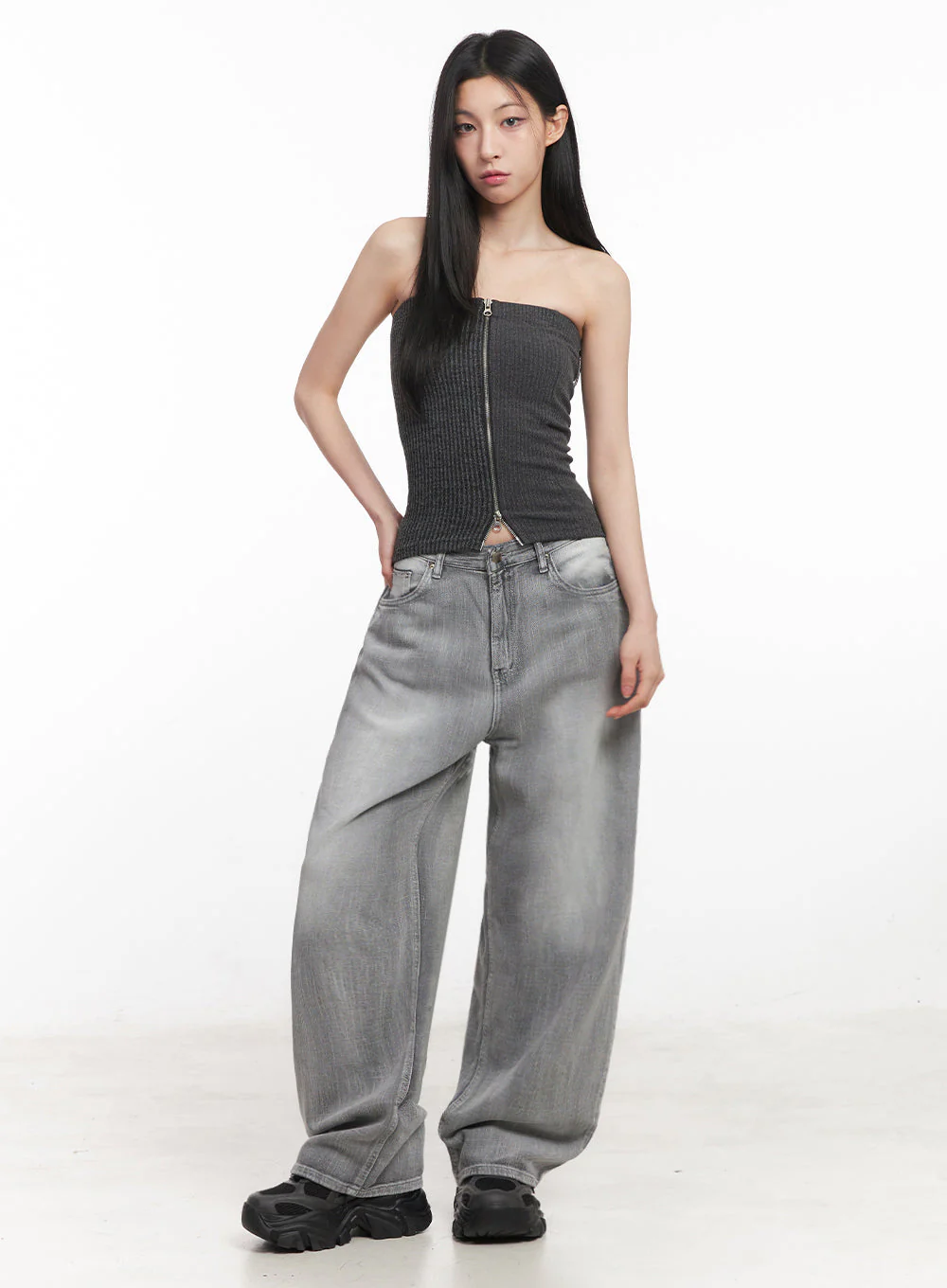 Flore Washed Wide-Leg Jeans IY516 - Image 2