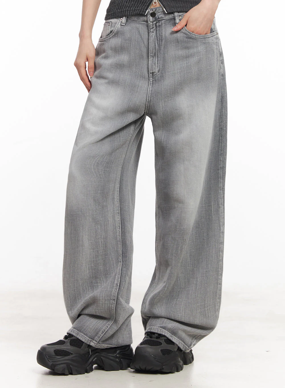 Flore Washed Wide-Leg Jeans IY516 - Image 3