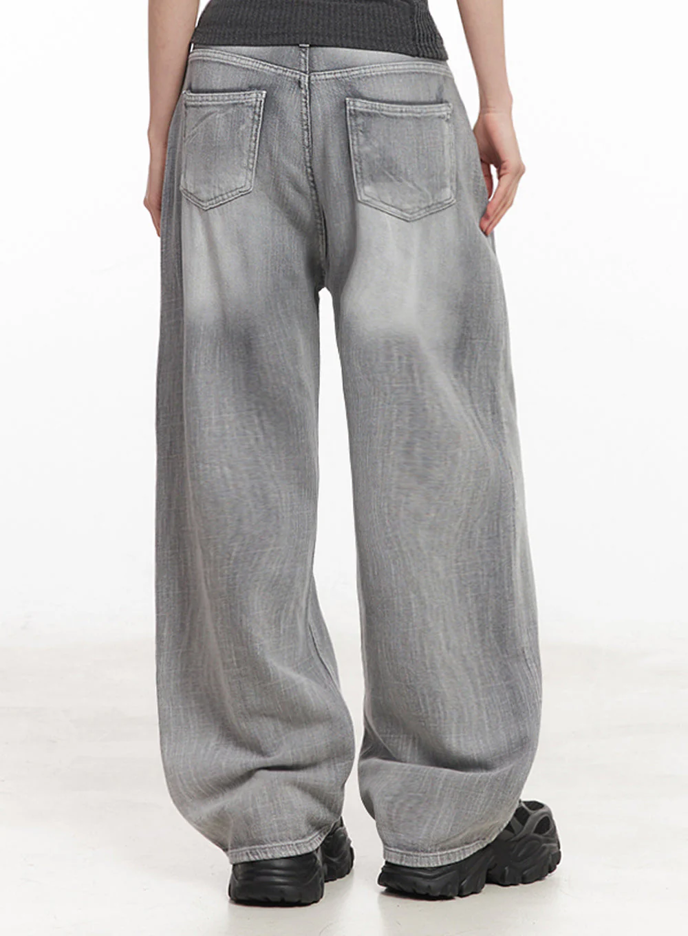 Flore Washed Wide-Leg Jeans IY516 - Image 7